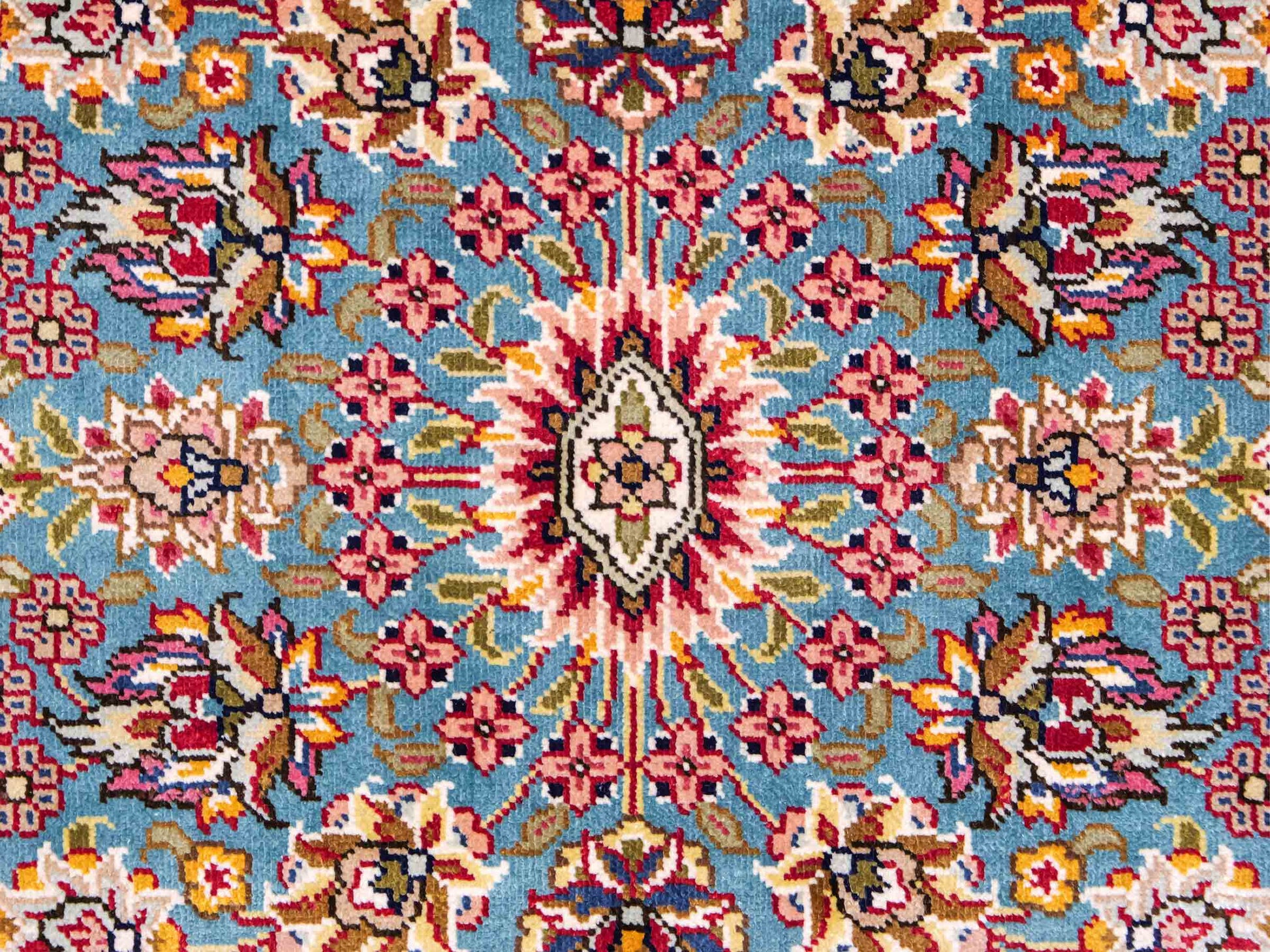 Sehr feiner, handgeknüpfter Khademi Orientteppich mit Hereke Design aus reiner Seide, blau, creme, beige. 93x63 cm. Vertrieb durch Jupiter Intl.