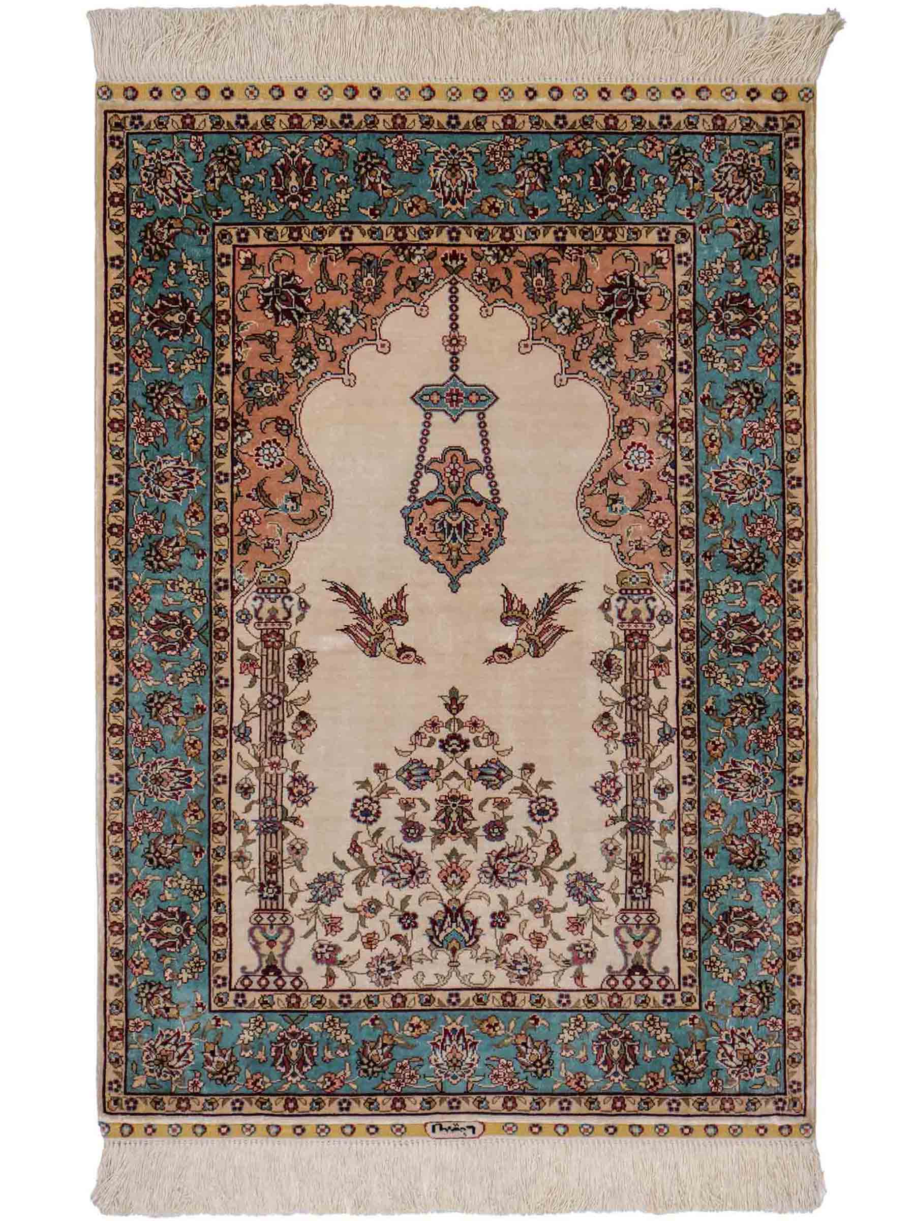 Sehr feiner, handgeknüpfter Khademi Orientteppich mit Hereke Design aus reiner Seide, creme, weiß, blau. 93x63 cm. Vertrieb durch Jupiter Intl.