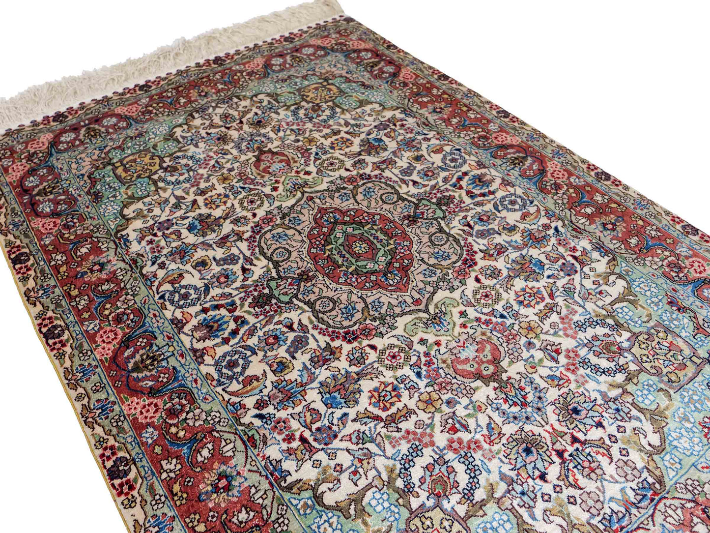 Sehr feiner, handgeknüpfter Khademi Orientteppich mit Hereke Design aus reiner Seide, creme, weiß, rosa. 93x63 cm. Verkauf durch Jupiter Intl.