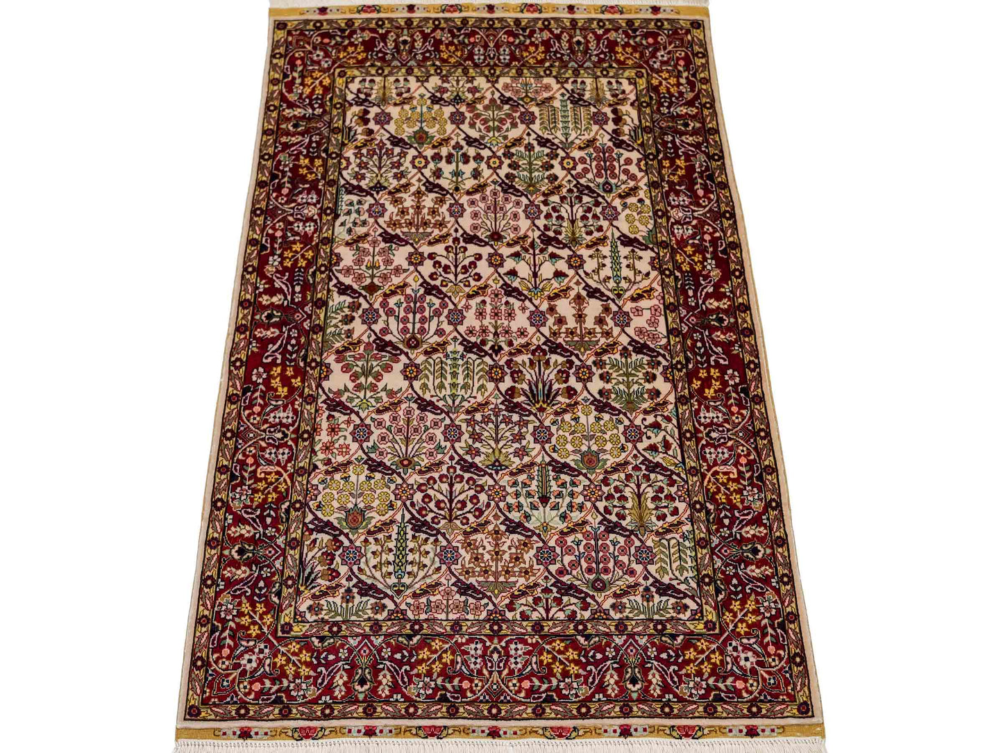 Sehr feiner, handgeknüpfter Khademi Orientteppich mit Hereke Design aus reiner Seide, creme, weiß, rot. 93x63 cm. Vertrieb durch Jupiter Intl.