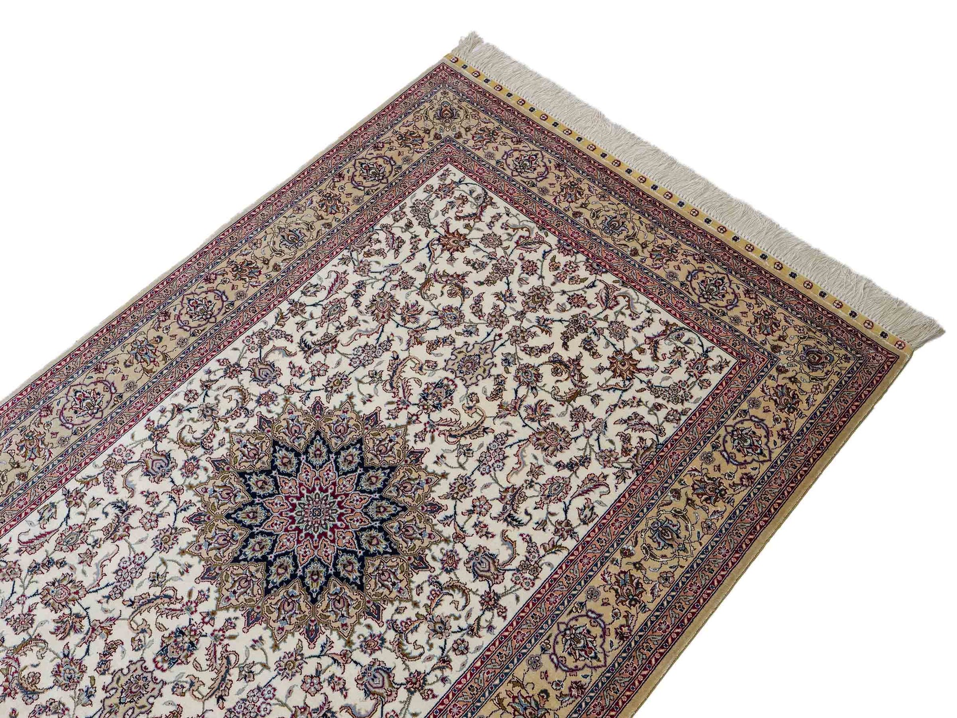 Sehr feiner, handgeknüpfter Khademi Nain Orientteppich aus Seide, weiß, creme. 153x95 cm. Vertrieb durch Jupiter Intl.