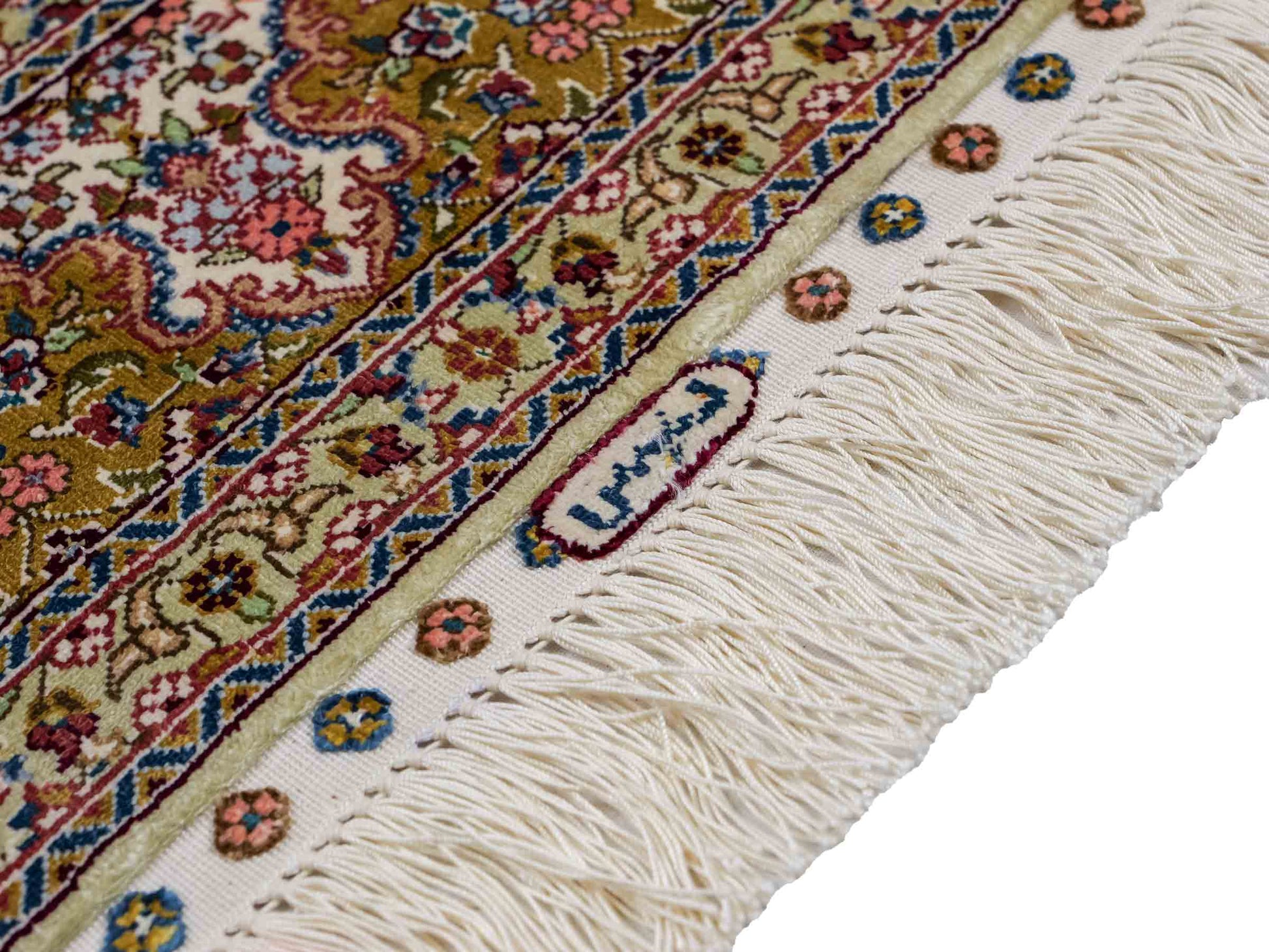 Sehr feiner, handgeknüpfter Khademi Orientteppich mit Nain Design aus Seide, gold, creme, blau. 154x95 cm. Vertrieb durch Jupiter Intl.