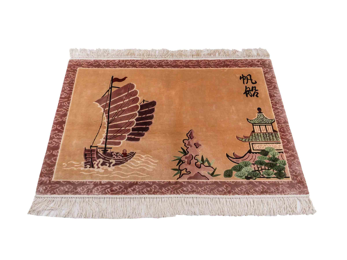 Handgeknüpfter Peking Seidenteppich / Wandteppich von Khademi aus Seide, beige mit Bildmotiv. Feiner, chinesischer Teppich mit Lebensbaum. Orientteppich, geknüpft in China. Größe: 122 x 79 cm. Teppichnummer: SB3-1101 | Jupiter Intl