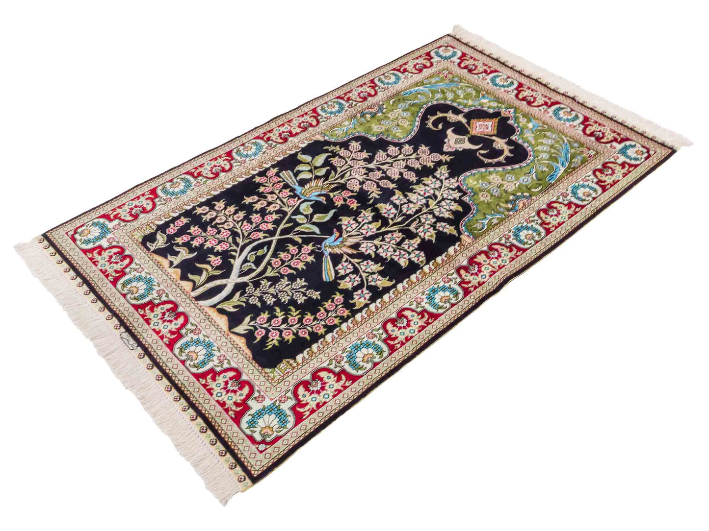 Handgeknüpfter Sino Hereke Seidenteppich von Khademi aus reiner Seide, schwarz-rot Feiner, chinesischer Teppich mit Lebensbaum, signiert. Orientteppich, geknüpft in China. Größe: 160 x 95 cm. Teppichnummer: SB3-1090 | Jupiter Intl