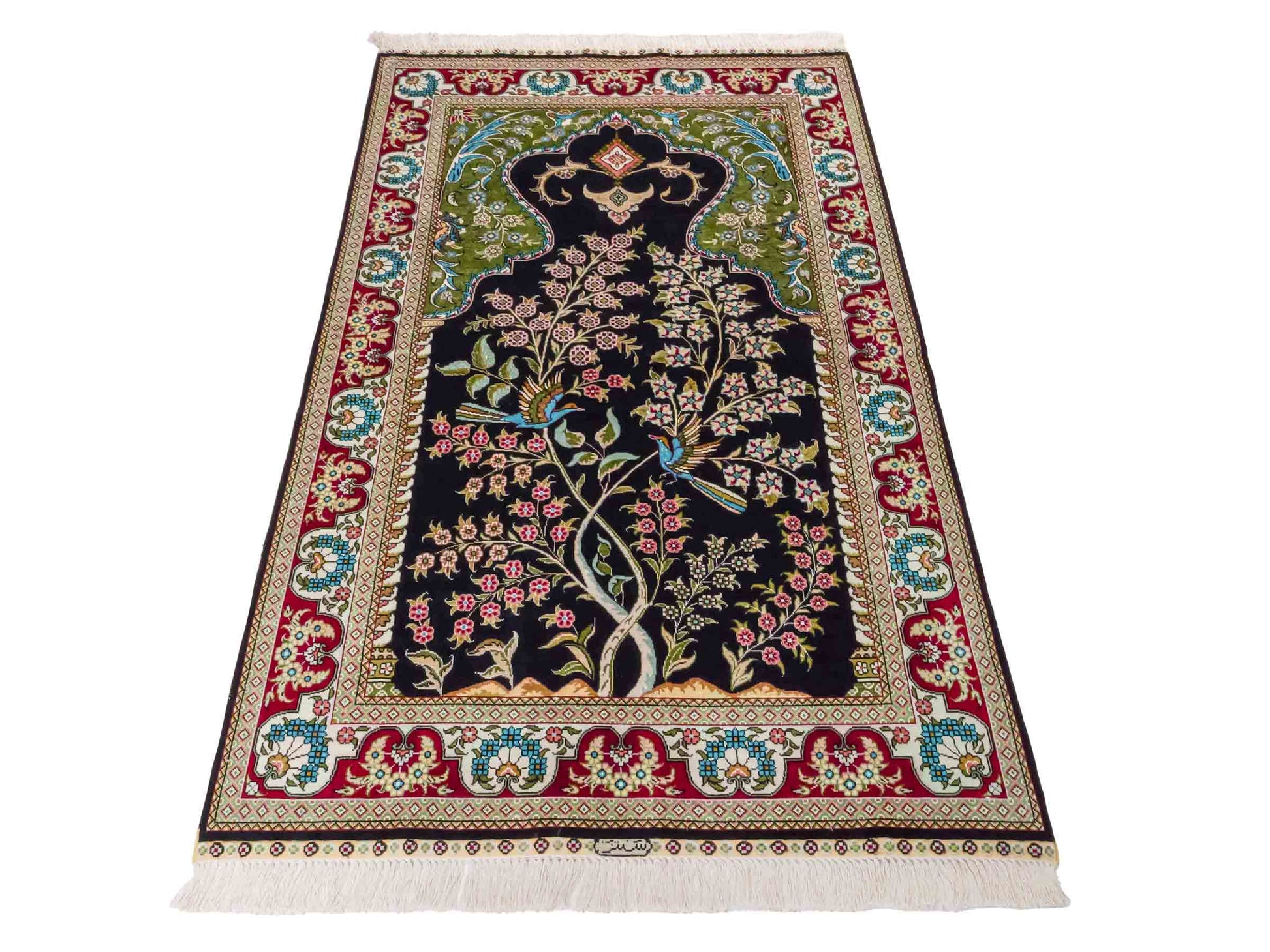 Handgeknüpfter Sino Hereke Seidenteppich von Khademi aus reiner Seide, schwarz-rot Feiner, chinesischer Teppich mit Lebensbaum, signiert. Orientteppich, geknüpft in China. Größe: 160 x 95 cm. Teppichnummer: SB3-1090 | Jupiter Intl