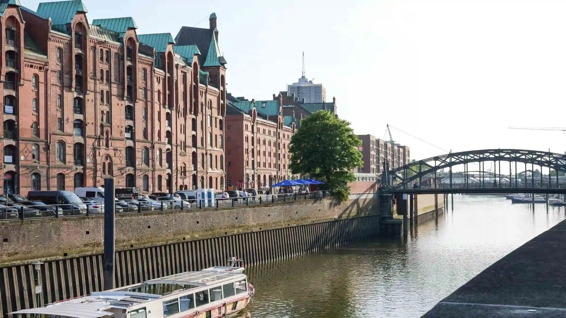 Showroom in Hamburgs Speicherstadt: Außenansicht, Brook 4, 20457 Hamburg, Deutschland | JUPITER Intl, Daniel Khademi (c)