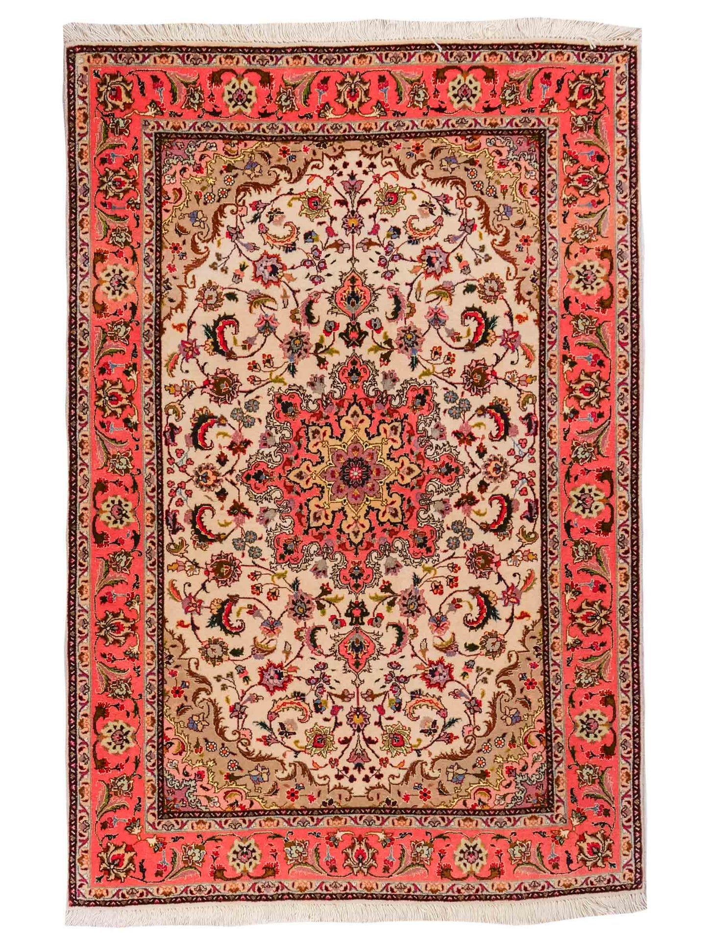 Feiner, handgeknüpfter Täbriz 50 Raj Perserteppich von Khademi aus Wolle mit Seide, cremeweiß-orange. Persischer Orientteppich. Von Hand geknüpft in Iran. Größe: 147 cm x 102 cm. Teppichnummer: SB3-1143. Verkauf durch Jupiter Intl.