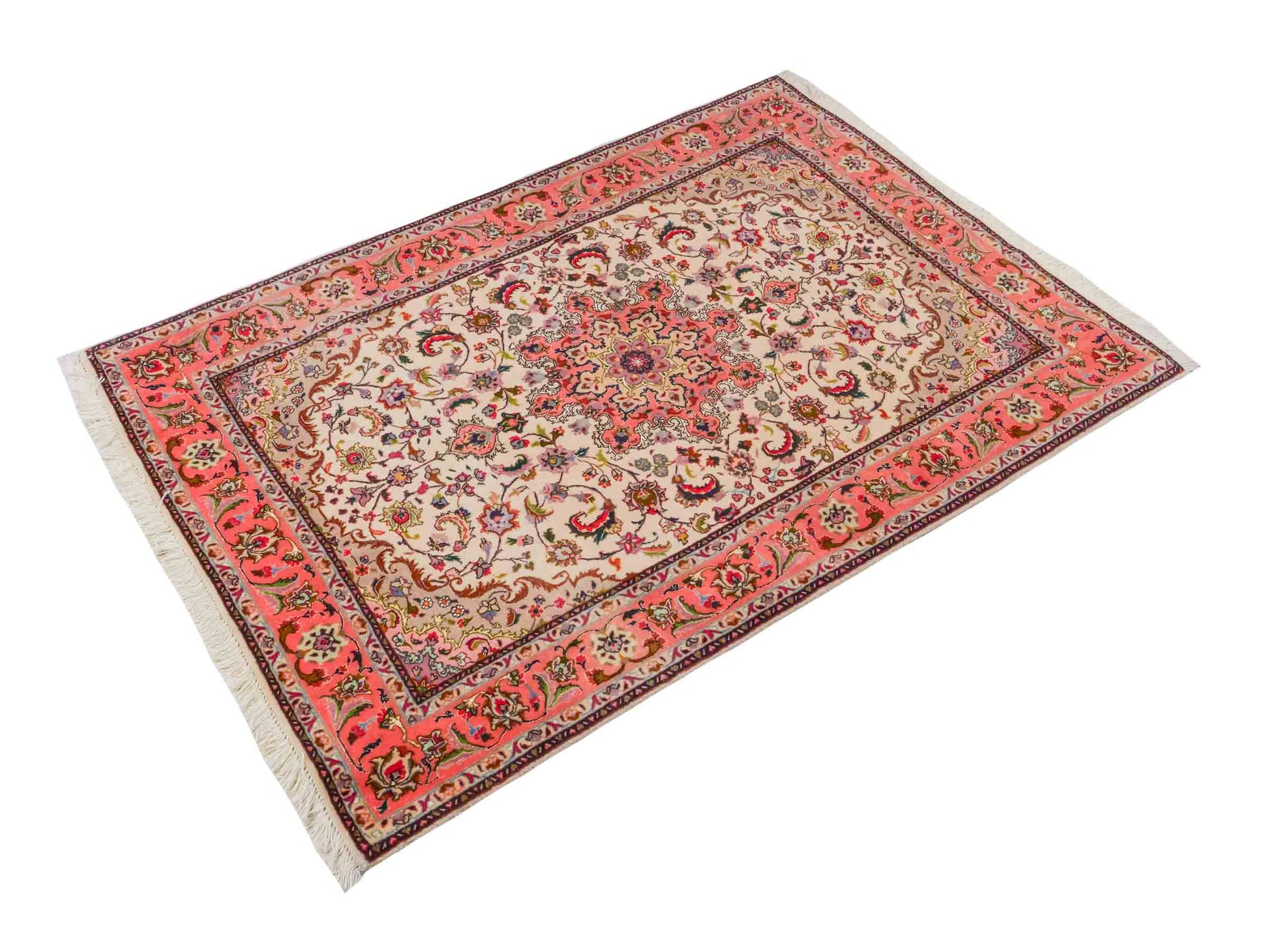 Feiner, handgeknüpfter Täbriz 50 Raj Perserteppich von Khademi aus Wolle mit Seide, cremeweiß-orange. Persischer Orientteppich. Von Hand geknüpft in Iran. Größe: 147 cm x 102 cm. Teppichnummer: SB3-1143. Verkauf durch Jupiter Intl.