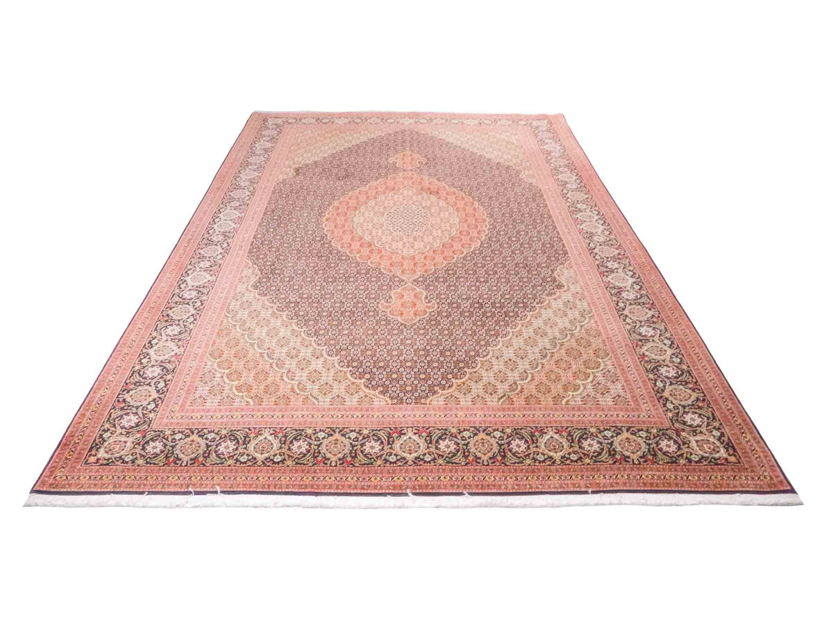 Handgeknüpfter Täbriz Mahi 40 Raj Perserteppich von Khademi aus Wolle, navy-blau-orange. Persischer Orientteppich. Von Hand geknüpft in Iran. Größe: 295 cm x 205 cm. Teppichnummer: SB3-1181. Verkauf durch Jupiter Intl.