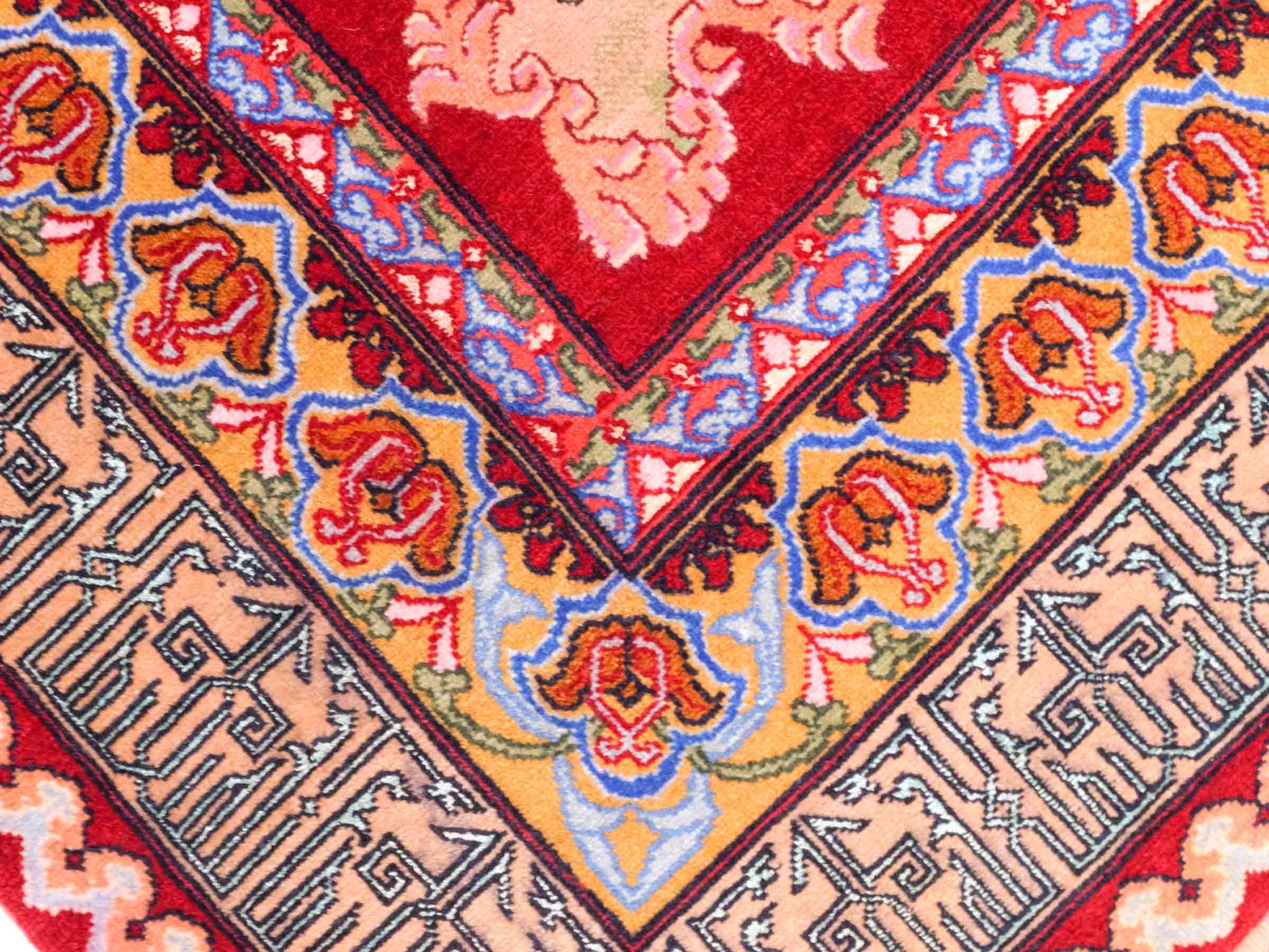 Handgeknüpfter Vintage Afghan Herat Nomadenteppich von Khademi aus Wolle mit Seide, mehrfarbig. Afghanischer Orientteppich. Von Hand geknüpft in Afghanistan. Größe: 120 cm x 76 cm. Teppichnummer: SB3-1028. Verkauf durch Jupiter Intl.