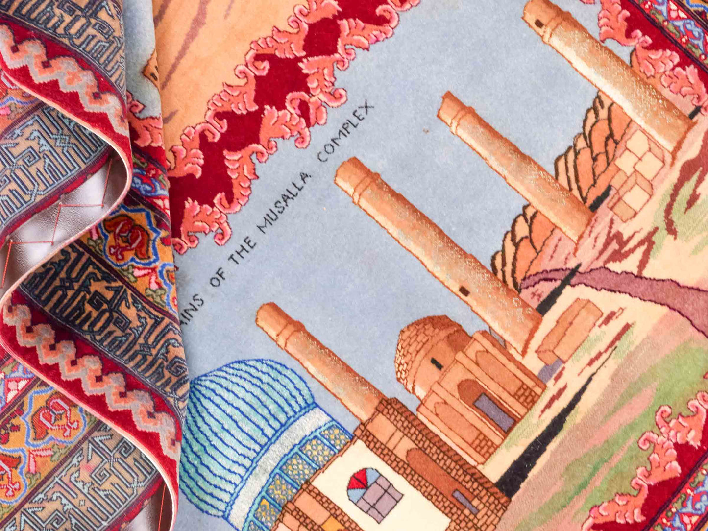 Handgeknüpfter Vintage Afghan Herat Nomadenteppich von Khademi aus Wolle mit Seide, mehrfarbig. Afghanischer Orientteppich. Von Hand geknüpft in Afghanistan. Größe: 180 cm x 120 cm. Teppichnummer: SB3-1138. Verkauf durch Jupiter Intl.