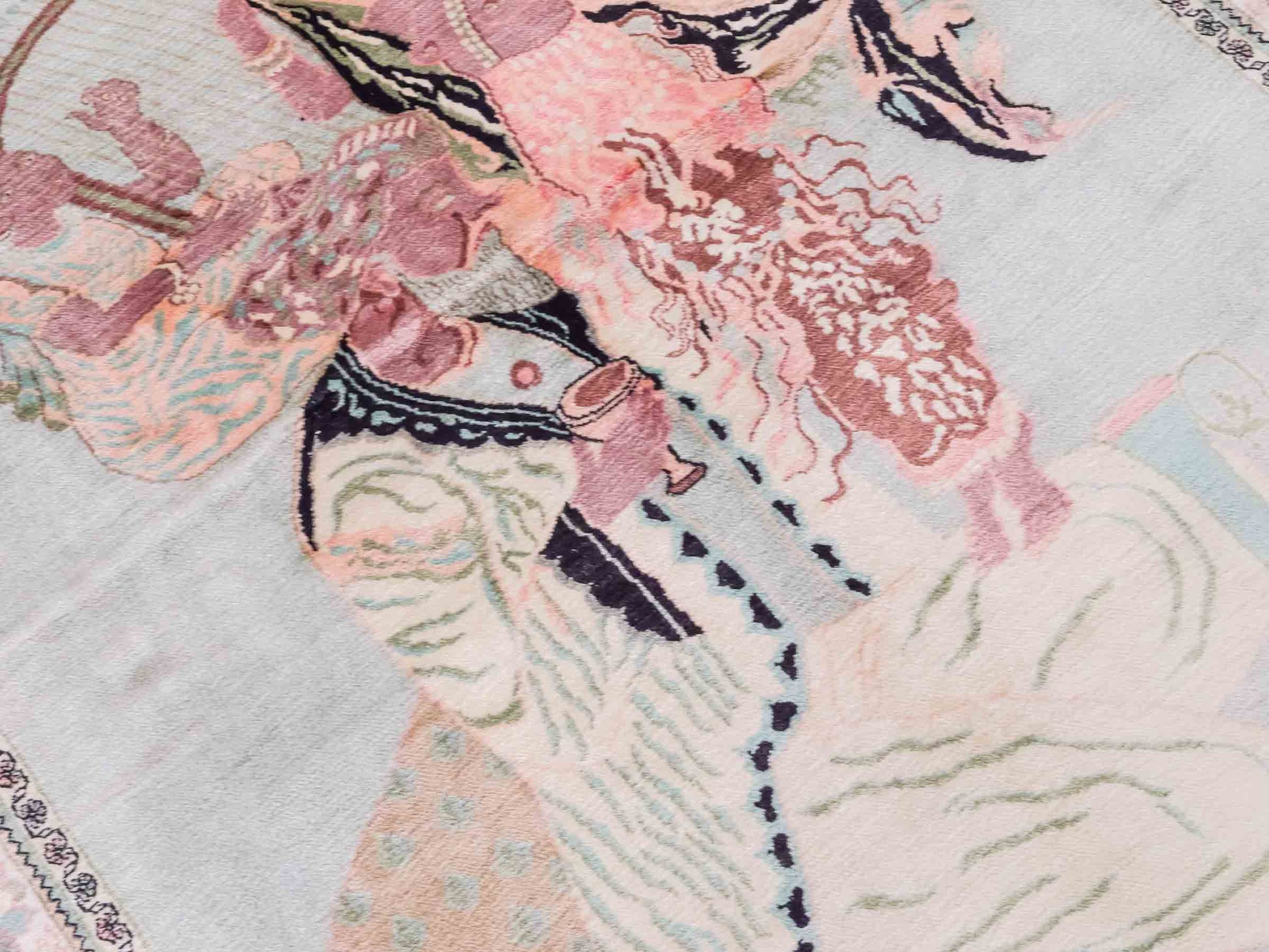 Handgeknüpfter Vintage Kaschmir Seidenteppich von Khademi aus Seide, mintgrün. Indischer Orientteppich mit figuralem Bildmotiv. Von Hand geknüpft in Iran / Persien. Größe: 191 cm x 122 cm. Teppichnummer: SB3-1125 | Jupiter Intl.