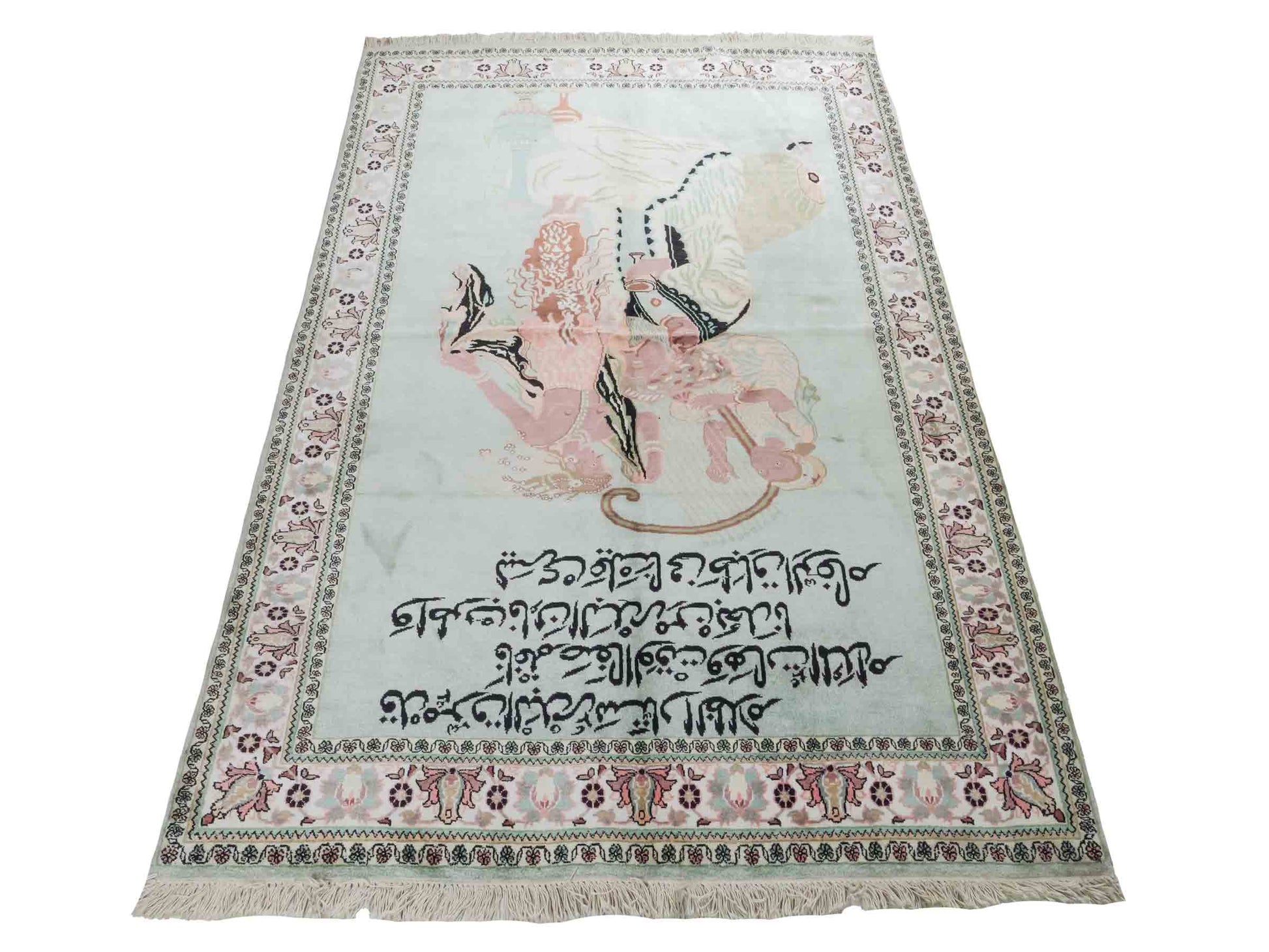 Handgeknüpfter Vintage Kaschmir Seidenteppich von Khademi aus Seide, mintgrün. Indischer Orientteppich mit figuralem Bildmotiv. Von Hand geknüpft in Iran / Persien. Größe: 191 cm x 122 cm. Teppichnummer: SB3-1125 | Jupiter Intl.