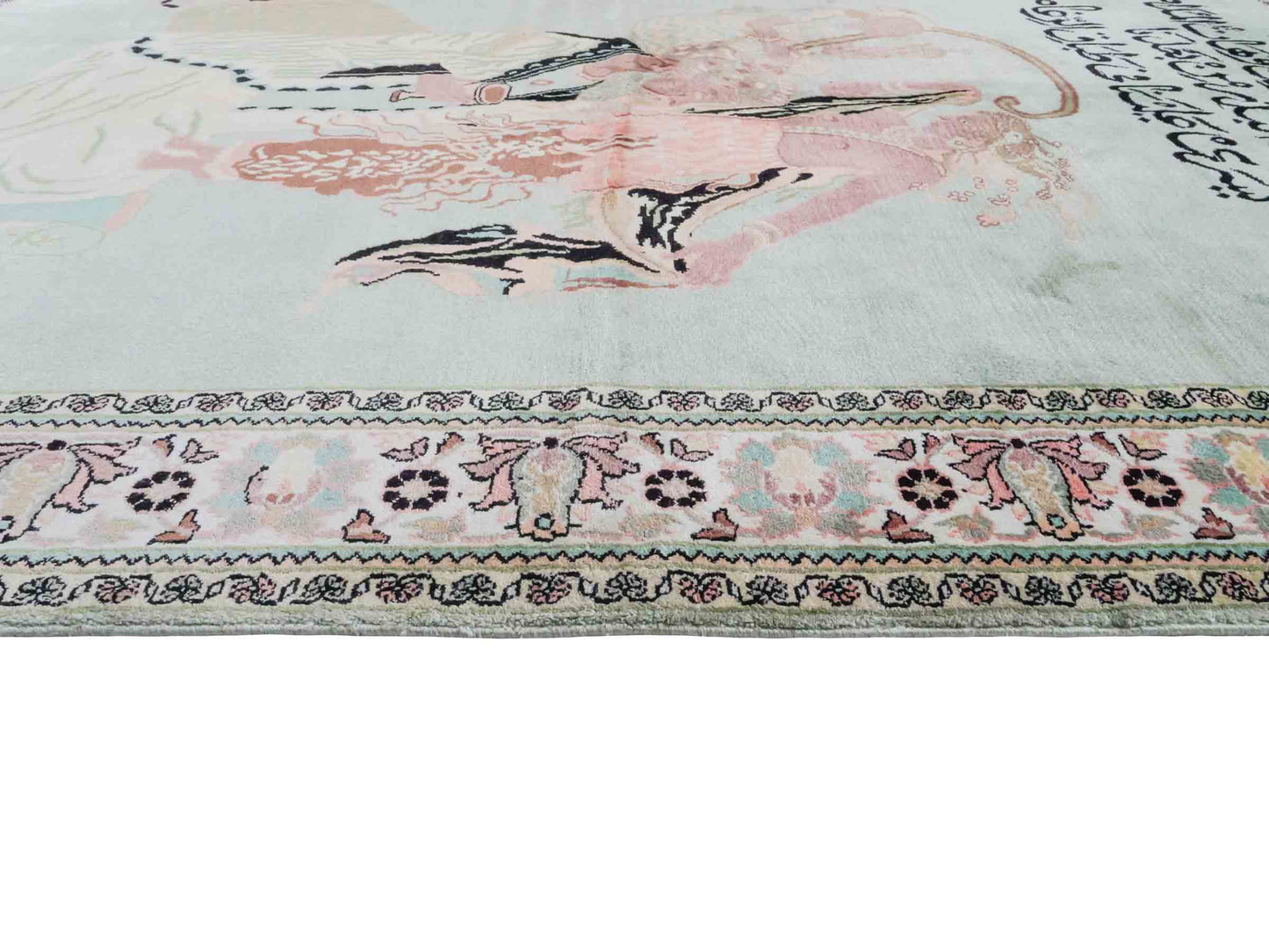 Handgeknüpfter Vintage Kaschmir Seidenteppich von Khademi aus Seide, mintgrün. Indischer Orientteppich mit figuralem Bildmotiv. Von Hand geknüpft in Iran / Persien. Größe: 191 cm x 122 cm. Teppichnummer: SB3-1125 | Jupiter Intl.