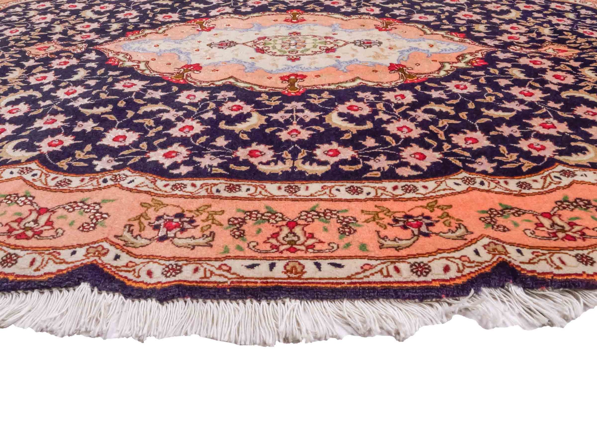 Ovaler, handgeknüpfter Vintage Täbriz 50 Raj Perserteppich von Khademi aus Wolle mit Seide, orange-navy. Persischer Orientteppich. Von Hand geknüpft in Iran. Größe: 159 cm x 91 cm. Teppichnummer: SB3-1049. Verkauf durch Jupiter Intl.
