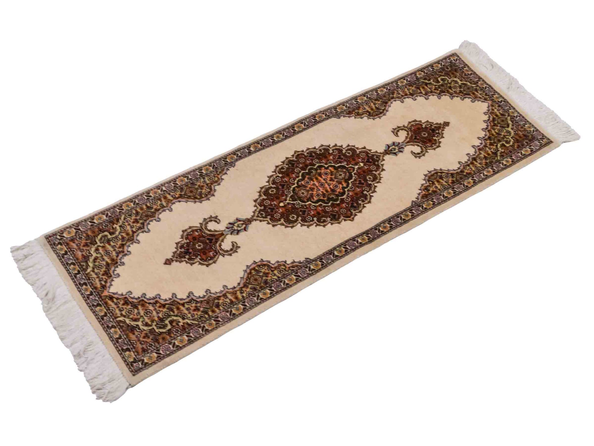 Handgeknüpfter Täbriz 40 Raj Läufer-Perserteppich von Khademi aus Wolle, cremeweiß-beige. Persischer Orientteppich. Von Hand geknüpft in Iran. Größe: 120 cm x 40 cm. Teppichnummer: SB3-1026. Verkauf durch Jupiter Intl.