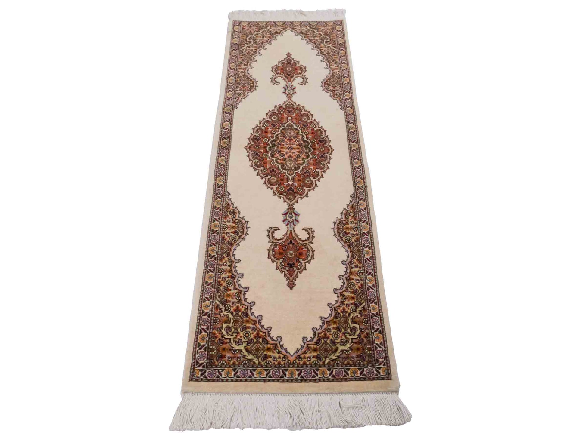 Handgeknüpfter Täbriz 40 Raj Läufer-Perserteppich von Khademi aus Wolle, cremeweiß-beige. Persischer Orientteppich. Von Hand geknüpft in Iran. Größe: 120 cm x 40 cm. Teppichnummer: SB3-1026. Verkauf durch Jupiter Intl.