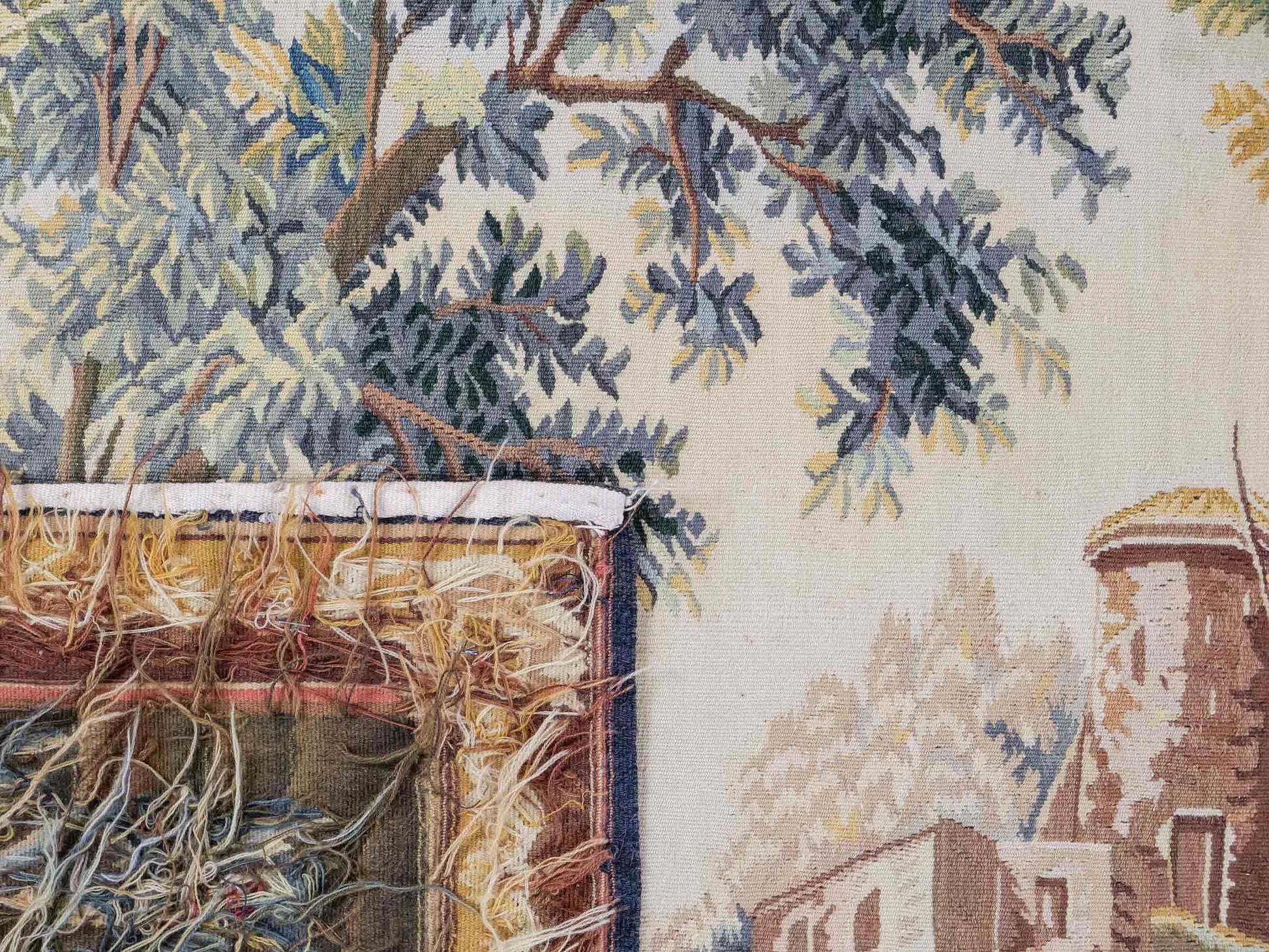Handgefertigter, chinesischer Gobelin Wandteppich von Khademi aus Wolle, multicolor. 142x113 cm. Verkauf durch Jupiter Intl.