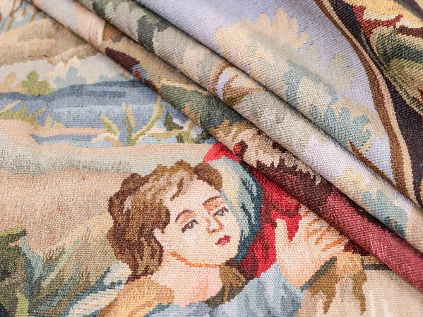 Handgefertigter, chinesischer Gobelin Wandteppich von Teppich aus Wolle, multicolor. 168x136 cm. Verkauf durch Jupiter Intl.