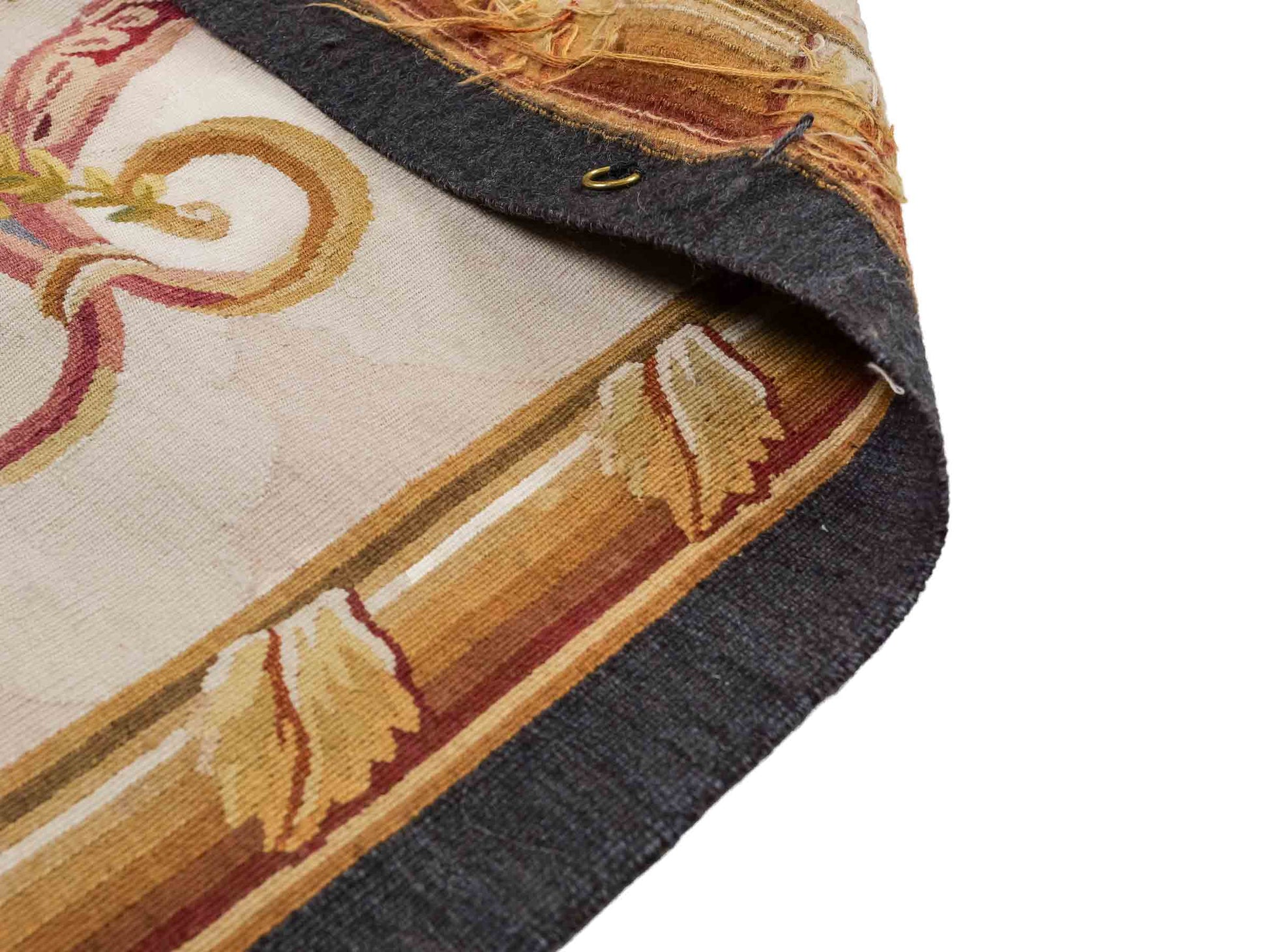 Handgefertigter, chinesischer Gobelin Wandteppich aus Wolle, multicolor. 239x190 cm. Verkauf durch Jupiter Intl.