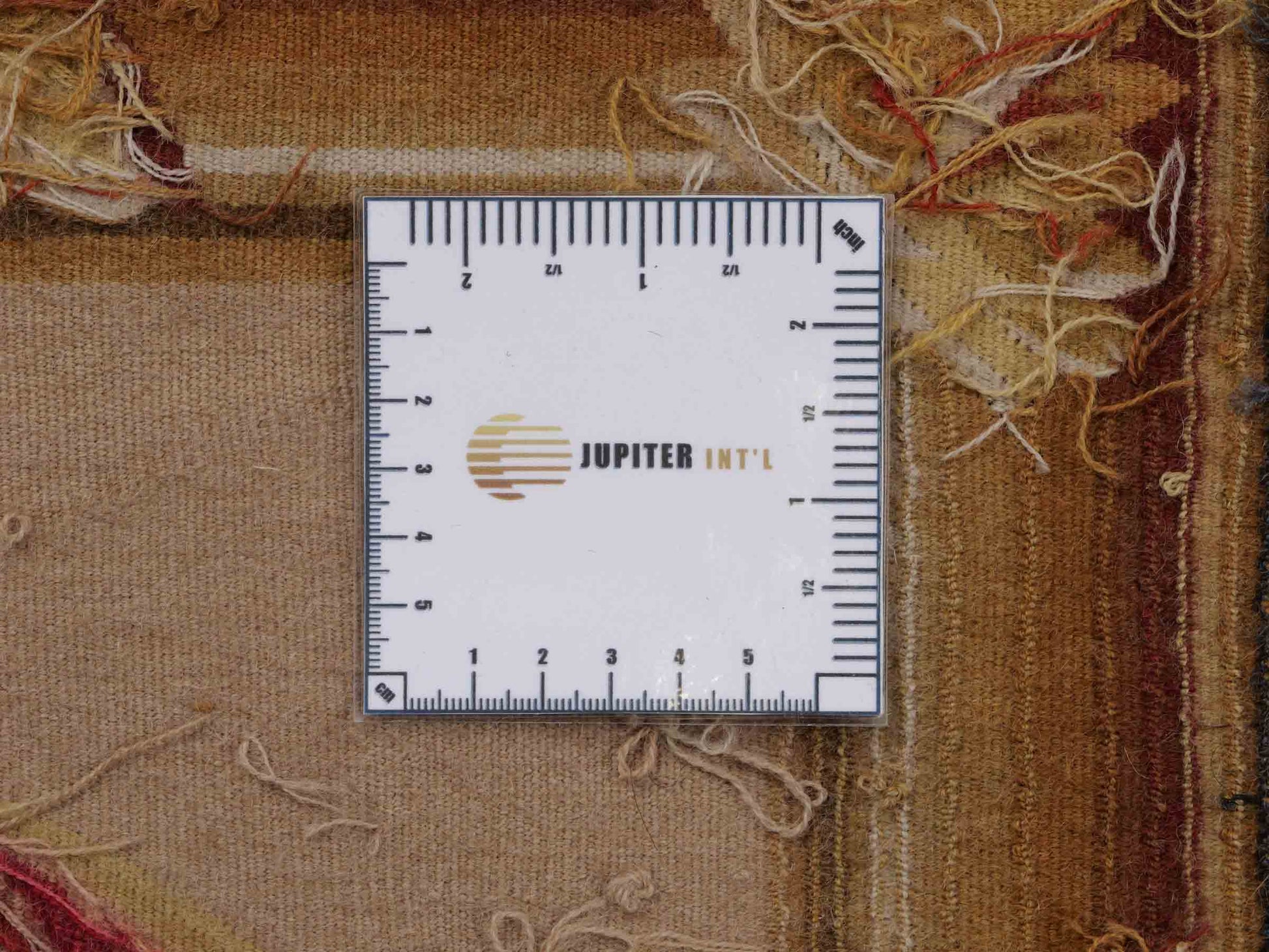 Handgefertigter, chinesischer Gobelin Wandteppich aus Wolle, multicolor. 239x190 cm. Verkauf durch Jupiter Intl.