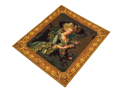 Handgefertigter, chinesischer Gobelin Wandteppich von Khademi aus Wolle, multicolor. 74x64 cm. Verkauf durch Jupiter Intl.