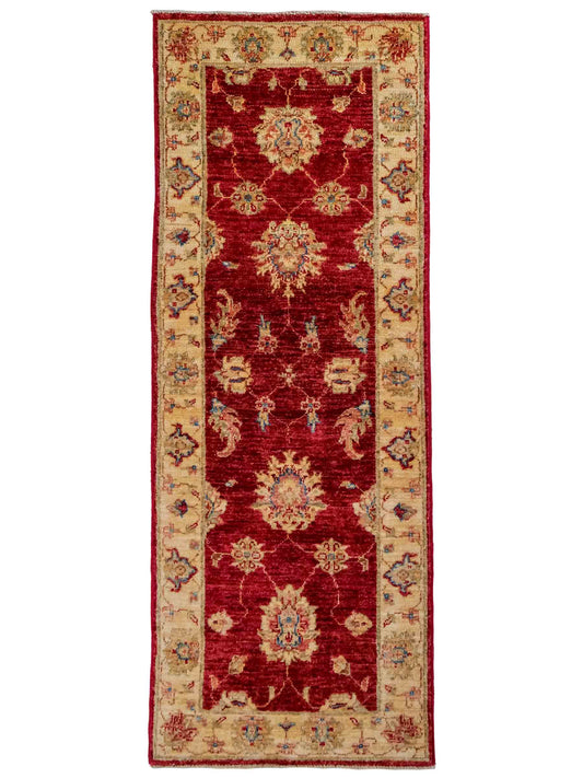 Handgeknüpfter Ziegler Farahan Läufer-Orientteppich von Khademi aus Wolle, rot, gold, beige. Klassisches Allover-Design. Traditionell von Hand geknüpft in Afghanistan. Größe: 153 cm x 55 cm. Teppichnummer: RB3-1047. Verkauf durch Jupiter Intl.