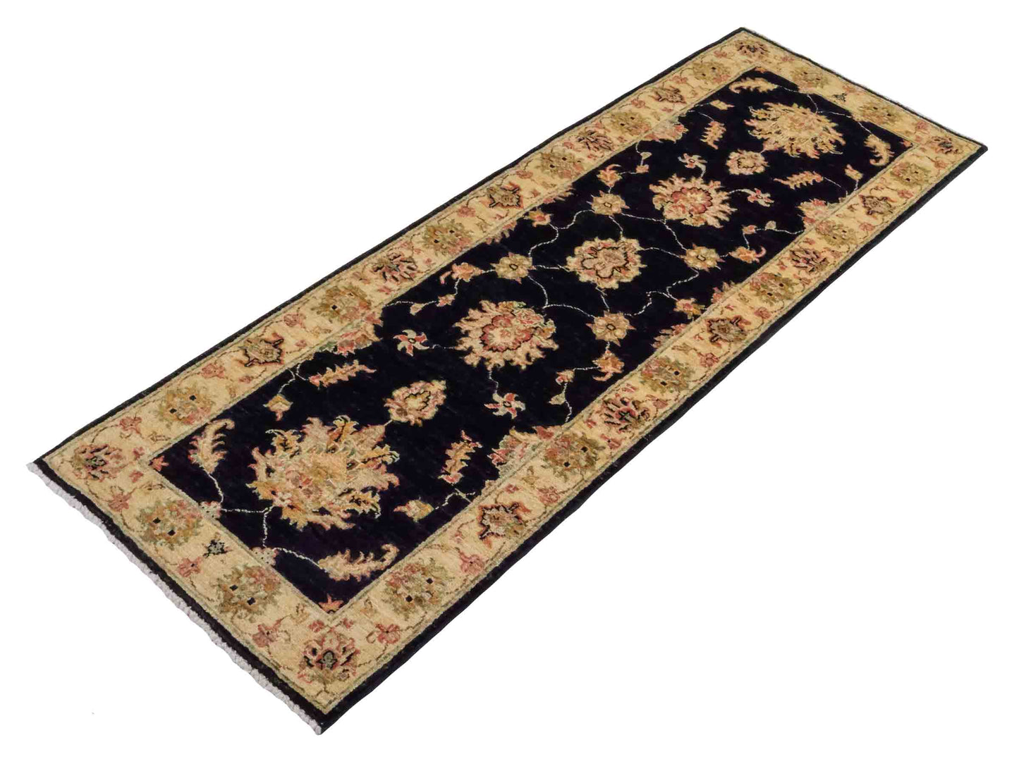 Handgeknüpfter Ziegler Farahan Läufer-Orientteppich von Khademi aus Wolle, schwarz, gold, beige. Klassisches Allover-Design. Von Hand geknüpft in Afghanistan. Größe: 181 cm x 63 cm. Teppichnummer: RB3-1042. Verkauf durch Jupiter Intl.