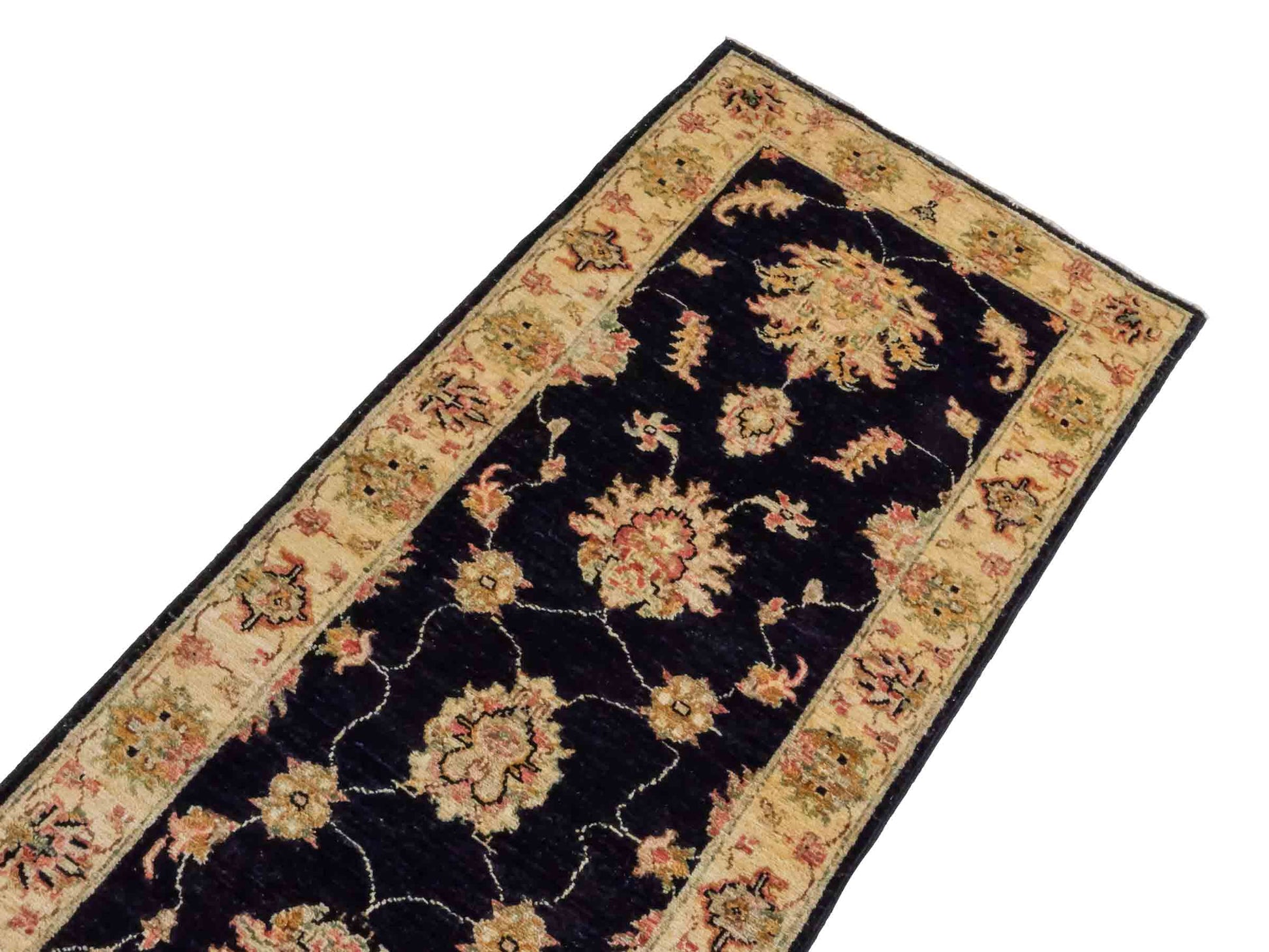 Handgeknüpfter Ziegler Farahan Läufer-Orientteppich von Khademi aus Wolle, schwarz, gold, beige. Klassisches Allover-Design. Von Hand geknüpft in Afghanistan. Größe: 181 cm x 63 cm. Teppichnummer: RB3-1042. Verkauf durch Jupiter Intl.