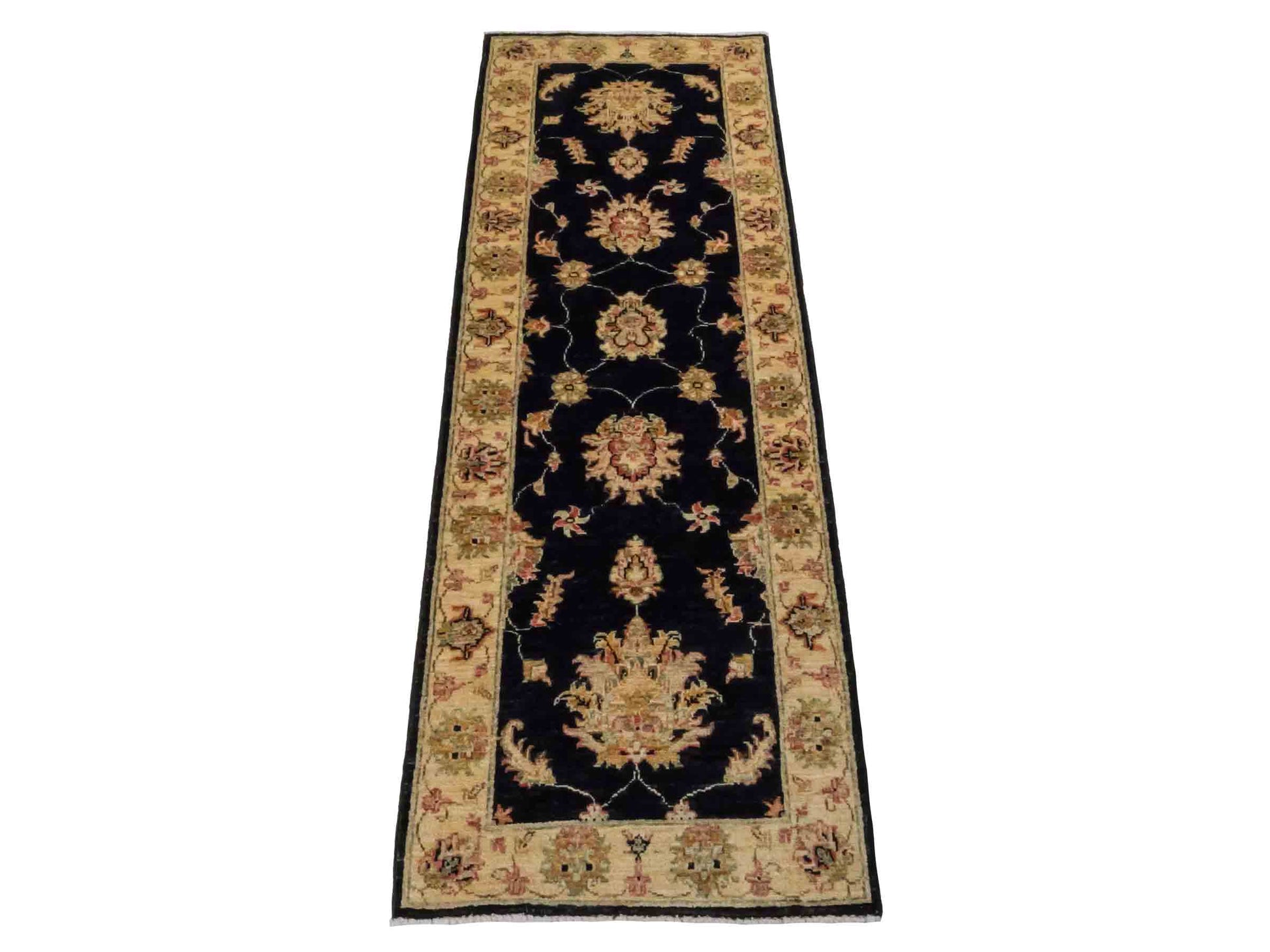 Handgeknüpfter Ziegler Farahan Läufer-Orientteppich von Khademi aus Wolle, schwarz, gold, beige. Klassisches Allover-Design. Von Hand geknüpft in Afghanistan. Größe: 181 cm x 63 cm. Teppichnummer: RB3-1042. Verkauf durch Jupiter Intl.