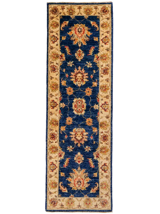 Handgeknüpfter Ziegler Farahan Läufer-Orientteppich von Khademi aus Wolle, blau, gold, beige. Klassisches Allover-Design. Traditionell von Hand geknüpft in Afghanistan. Größe: 197 cm x 62 cm. Teppichnummer: RB3-1023. Verkauf durch Jupiter Intl.