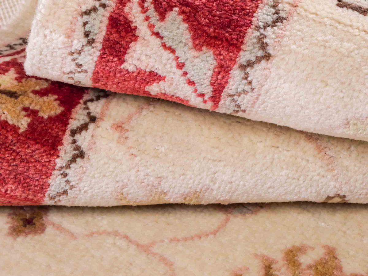 Handgeknüpfter Ziegler Farahan Läufer-Orientteppich von Khademi aus Wolle, beige, gold, rot. Klassisches Allover-Design. Traditionell von Hand geknüpft in Afghanistan. Größe: 285 cm x 77 cm. Teppichnummer: SB3-1168 | Jupiter Intl.