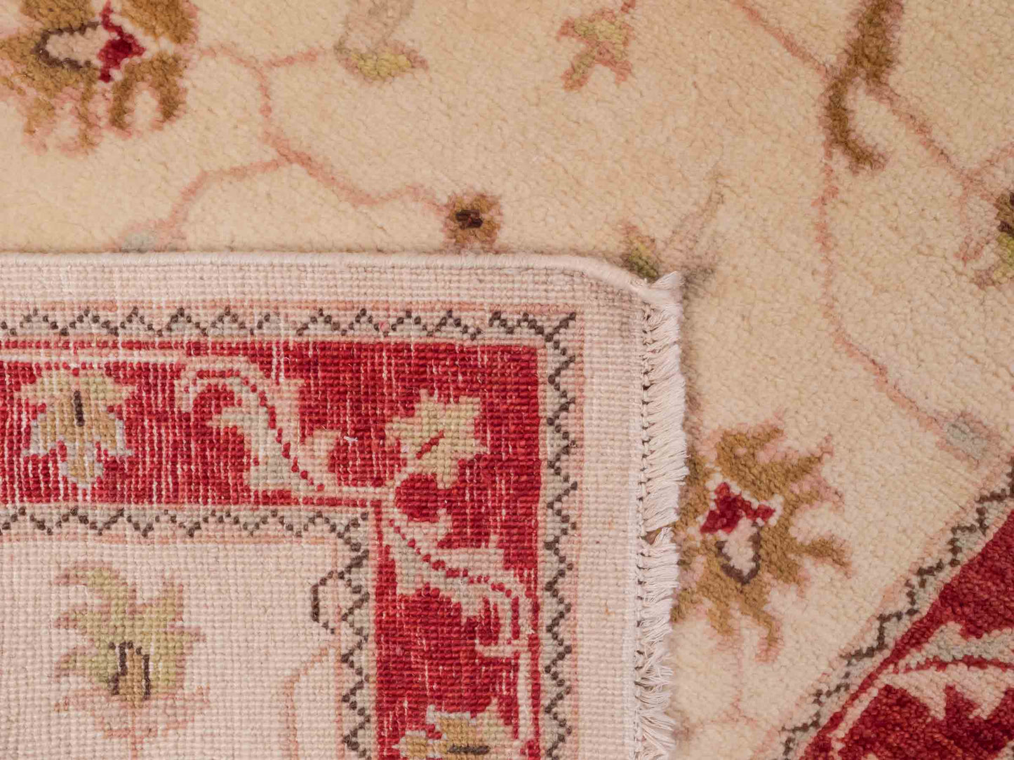 Handgeknüpfter Ziegler Farahan Läufer-Orientteppich von Khademi aus Wolle, beige, gold, rot. Klassisches Allover-Design. Traditionell von Hand geknüpft in Afghanistan. Größe: 285 cm x 77 cm. Teppichnummer: SB3-1168 | Jupiter Intl.
