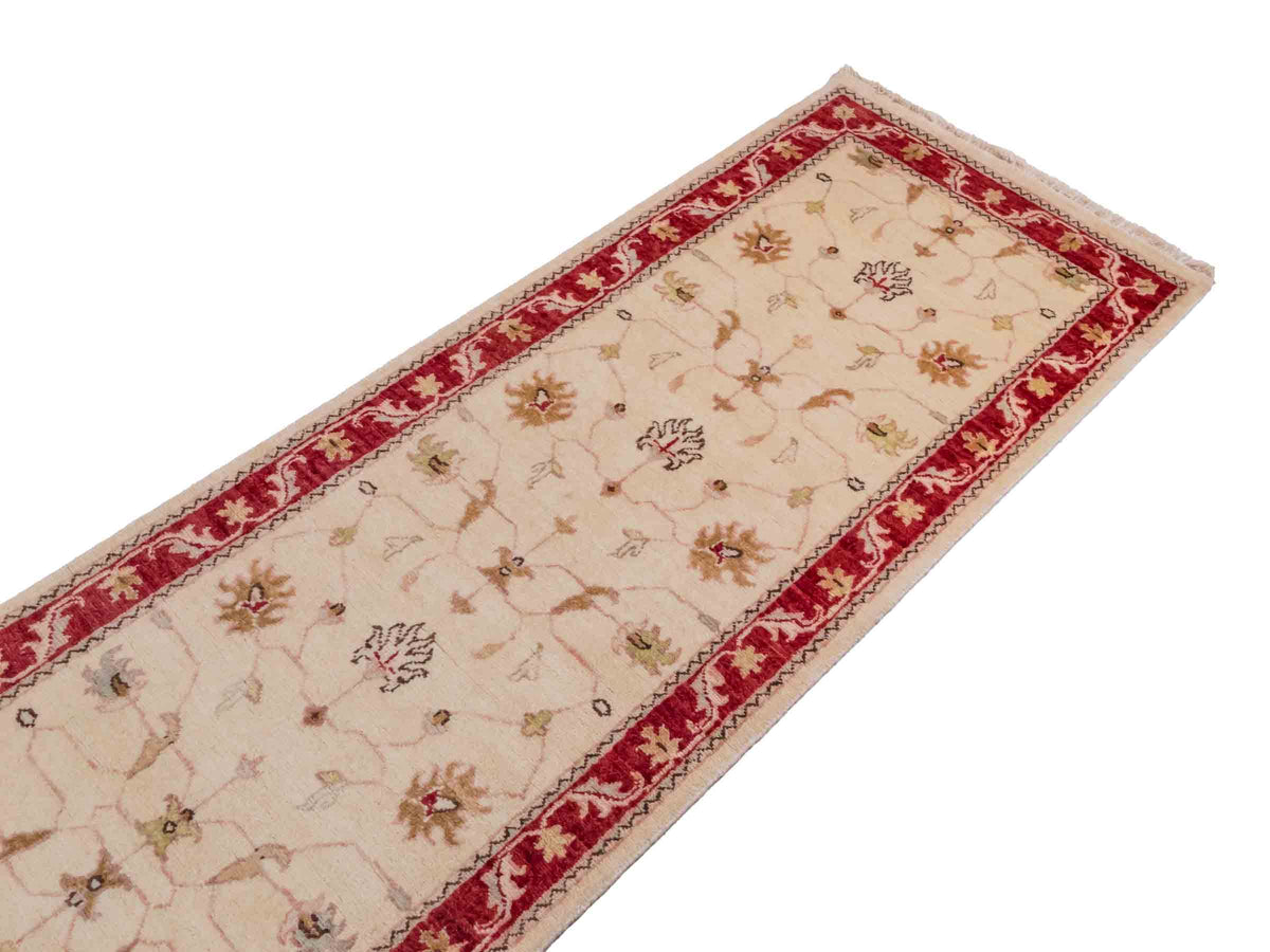Handgeknüpfter Ziegler Farahan Läufer-Orientteppich von Khademi aus Wolle, beige, gold, rot. Klassisches Allover-Design. Traditionell von Hand geknüpft in Afghanistan. Größe: 285 cm x 77 cm. Teppichnummer: SB3-1168 | Jupiter Intl.