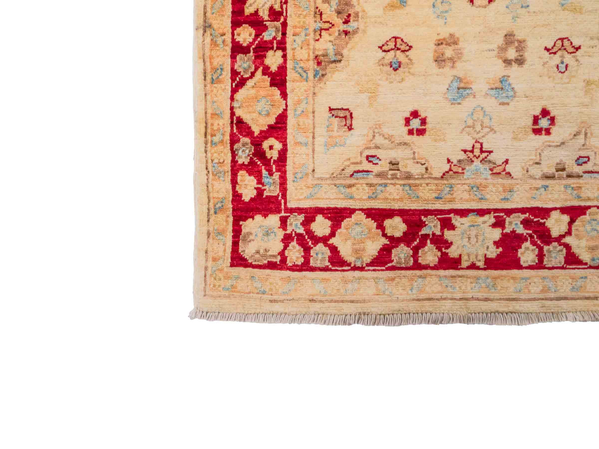 Handgeknüpfter Ziegler Farahan Läufer-Orientteppich von Khademi aus Wolle, beige, gold, rot. Klassisches Allover-Design. Traditionell von Hand geknüpft in Afghanistan. Größe: 302 cm x 81 cm. Teppichnummer: SB3-1167 | Jupiter Intl.