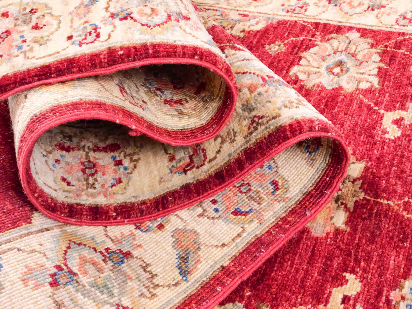Handgeknüpfter Ziegler Farahan Läufer-Orientteppich von Khademi aus Wolle, rot, beige, gold. Klassisches Allover-Design. Traditionell von Hand geknüpft in Afghanistan. Größe: 313 cm x 84 cm. Teppichnummer: SB3-1169 | Jupiter Intl.