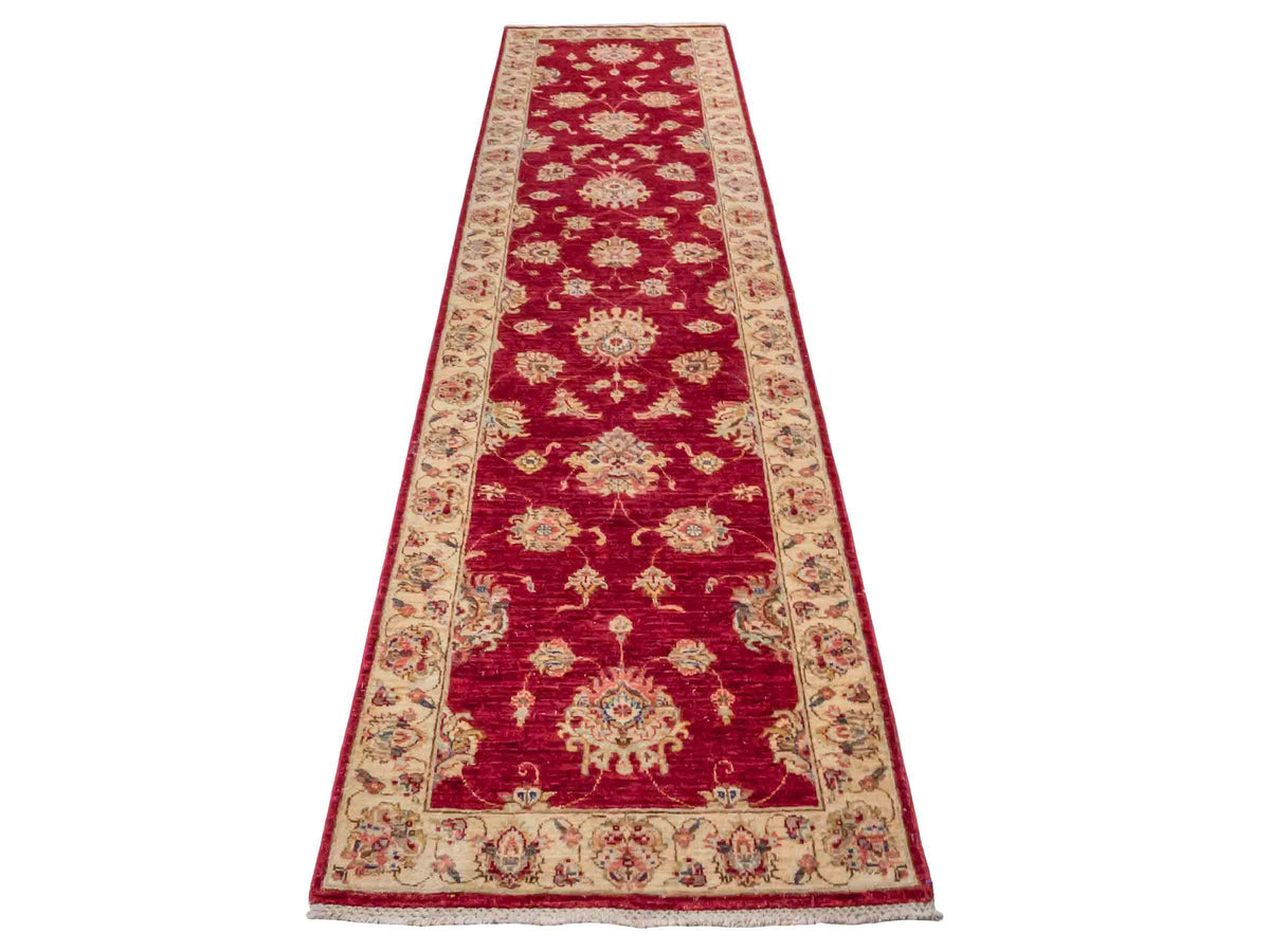 Handgeknüpfter Ziegler Farahan Läufer-Orientteppich von Khademi aus Wolle, rot, beige, gold. Klassisches Allover-Design. Traditionell von Hand geknüpft in Afghanistan. Größe: 313 cm x 84 cm. Teppichnummer: SB3-1169 | Jupiter Intl.