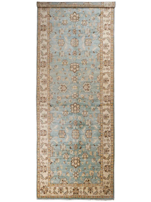 Handgeknüpfter Ziegler Farahan Läufer-Orientteppich von Khademi aus Wolle, blau, beige, gold. Klassisches Allover-Design. Traditionell von Hand geknüpft in Afghanistan. Größe: 338 cm x 121 cm. Teppichnummer: RB3-1031. Verkauf durch Jupiter Intl.