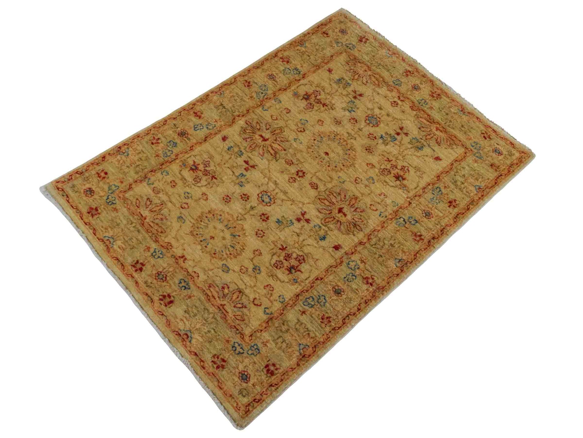 Handgeknüpfter Ziegler Farahan Orientteppich von Khademi aus Wolle, gold, beige. Klassisches Allover-Design. Traditionell von Hand geknüpft in Afghanistan. Größe: 114 cm x 79 cm. Teppichnummer: RB3-1024. Verkauf durch Jupiter Intl.