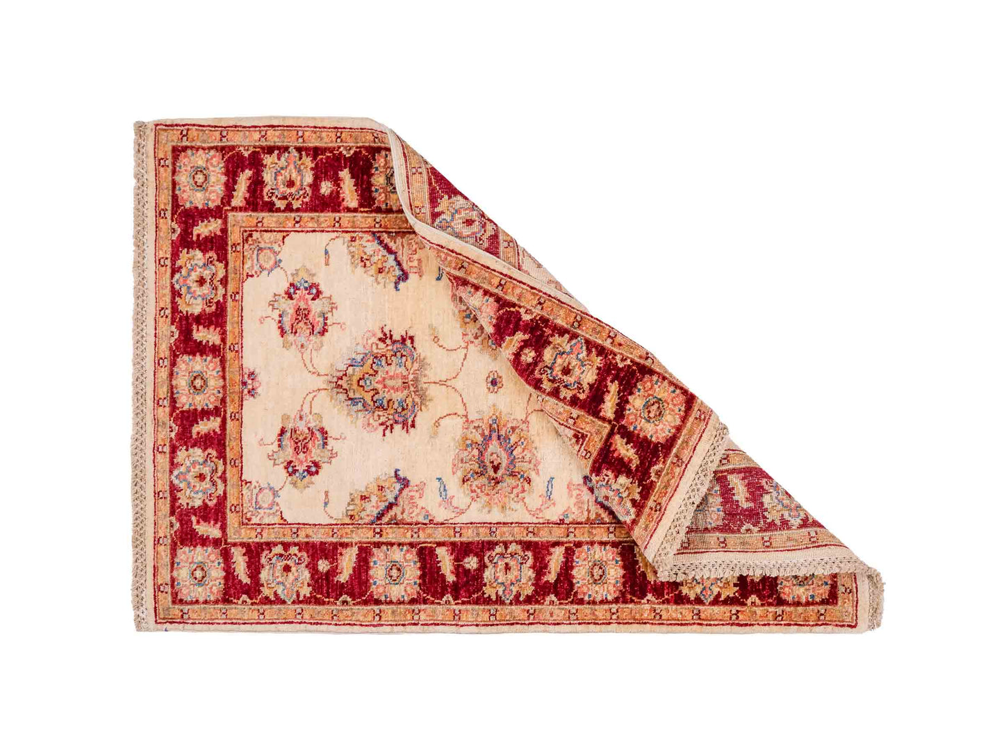 Handgeknüpfter Ziegler Farahan Orientteppich von Khademi aus Wolle, gold, beige, rot. Klassisches Allover-Design. Traditionell von Hand geknüpft in Afghanistan. Größe: 119 cm x 83 cm. Teppichnummer: SB3-1022. Verkauf durch Jupiter Intl.