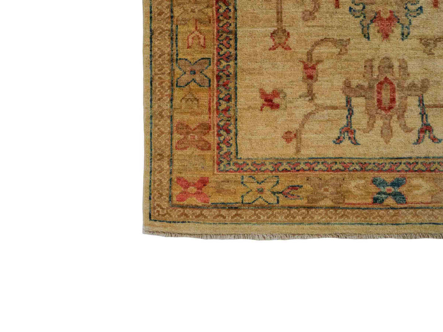 Handgeknüpfter Ziegler Farahan Orientteppich von Khademi aus Wolle, gold, beige. Klassisches Allover-Design. Traditionell von Hand geknüpft in Afghanistan. Größe: 120 cm x 81 cm. Teppichnummer: RB3-1026. Verkauf durch Jupiter Intl.