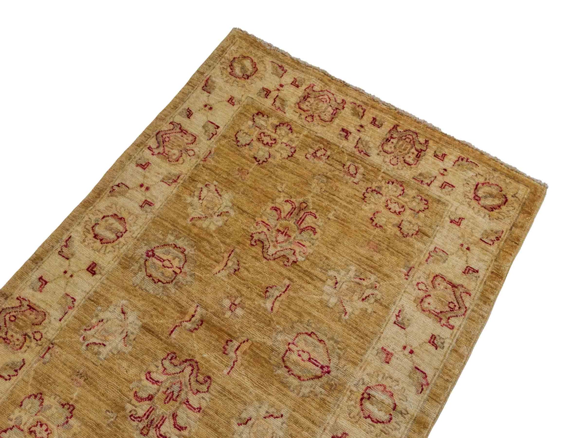 Handgeknüpfter Ziegler Farahan Orientteppich von Khademi aus Wolle, gold, beige. Klassisches Allover-Design. Traditionell von Hand geknüpft in Afghanistan. Größe: 121 cm x 80 cm. Teppichnummer: RB3-1025. Verkauf durch Jupiter Intl.