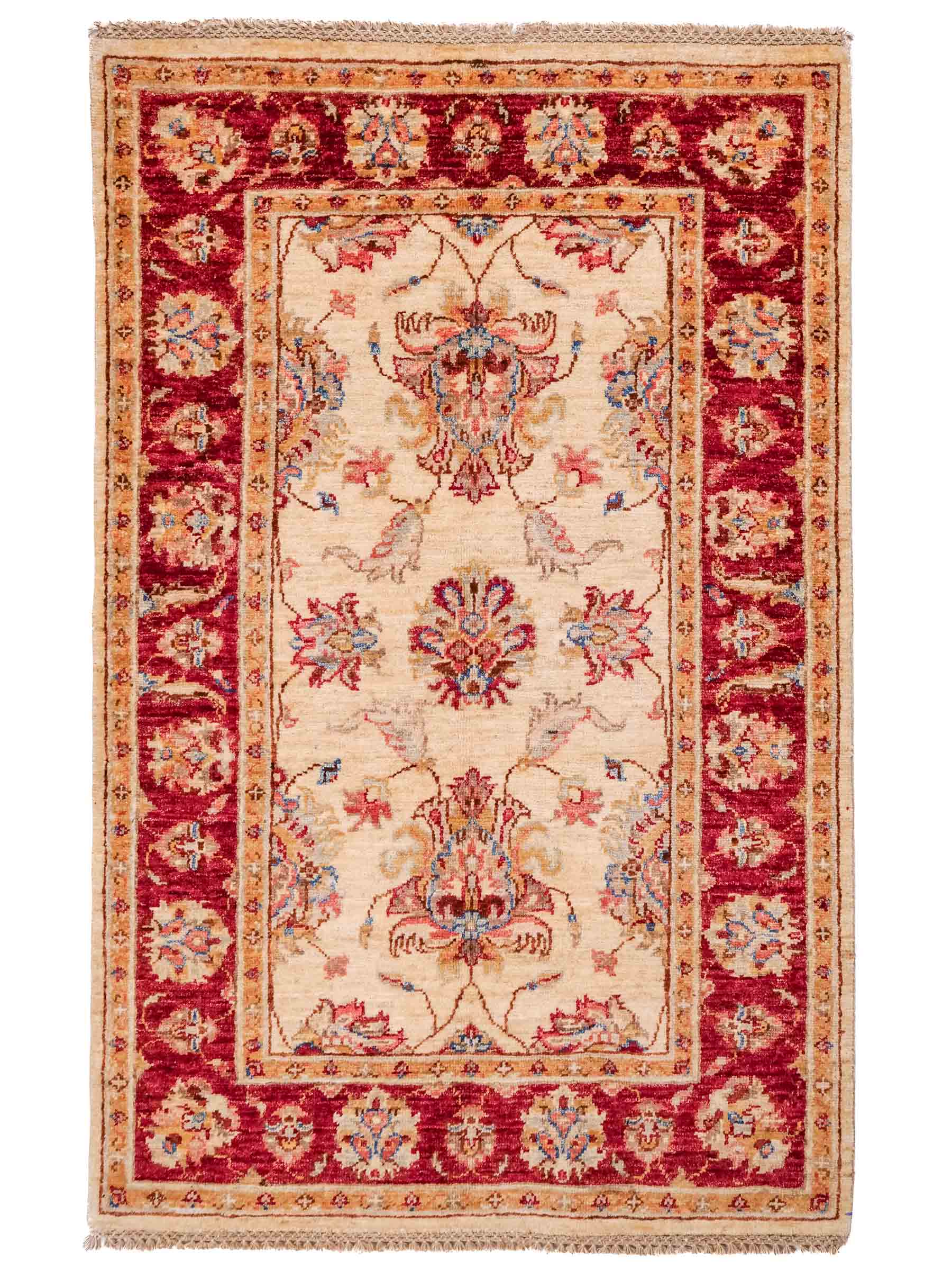 Handgeknüpfter Ziegler Farahan Orientteppich von Khademi aus Wolle, gold, beige, rot. Klassisches Allover-Design. Traditionell von Hand geknüpft in Afghanistan. Größe: 121 cm x 82 cm. Teppichnummer: SB3-1021. Verkauf durch Jupiter Intl.