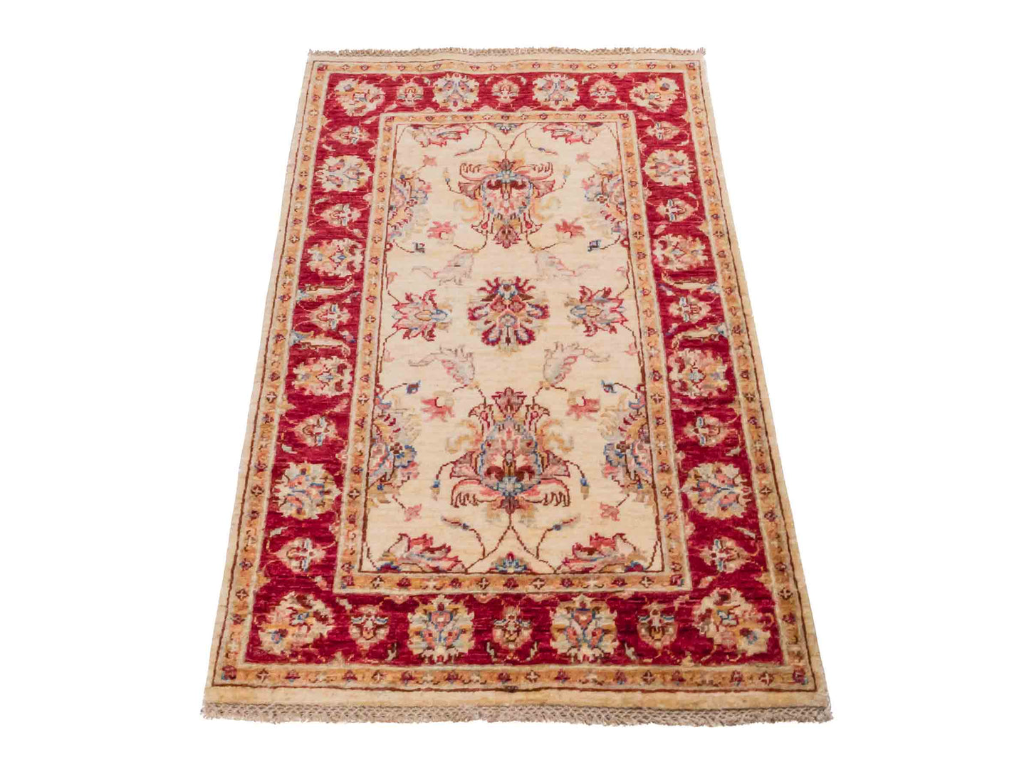 Handgeknüpfter Ziegler Farahan Orientteppich von Khademi aus Wolle, gold, beige, rot. Klassisches Allover-Design. Traditionell von Hand geknüpft in Afghanistan. Größe: 121 cm x 82 cm. Teppichnummer: SB3-1021. Verkauf durch Jupiter Intl.