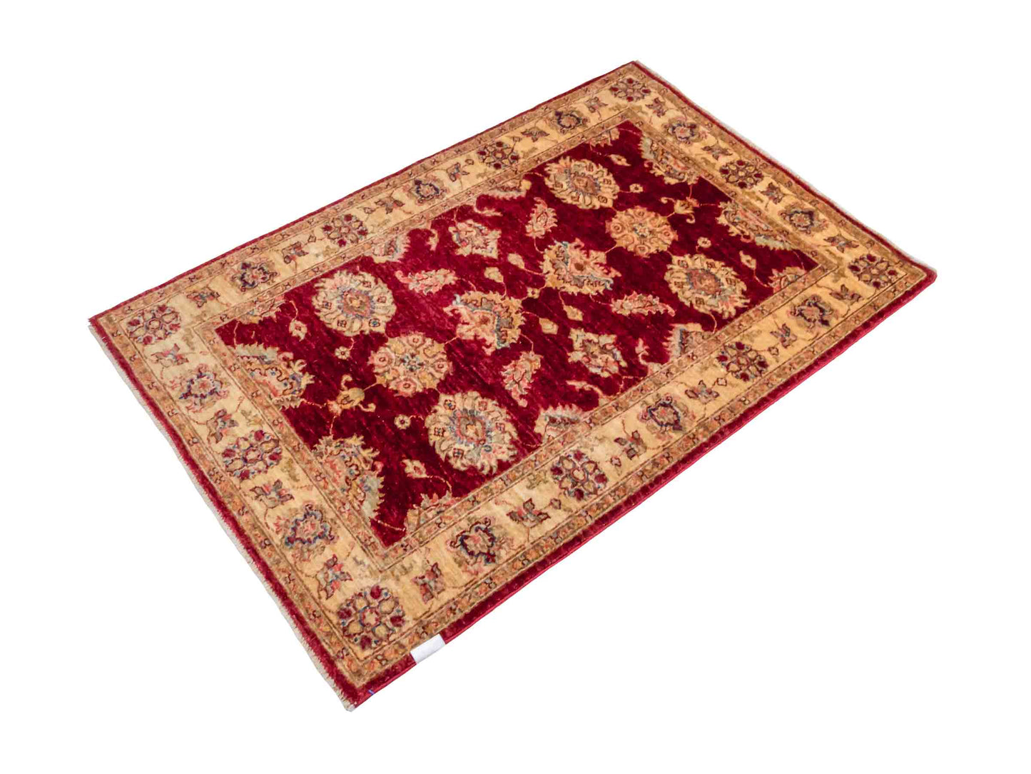 Handgeknüpfter Ziegler Farahan Orientteppich von Khademi aus Wolle, rot, gold, beige. Klassisches Allover-Design. Traditionell von Hand geknüpft in Afghanistan. Größe: 139 cm x 91 cm. Teppichnummer: SB3-1004. Verkauf durch Jupiter Intl.