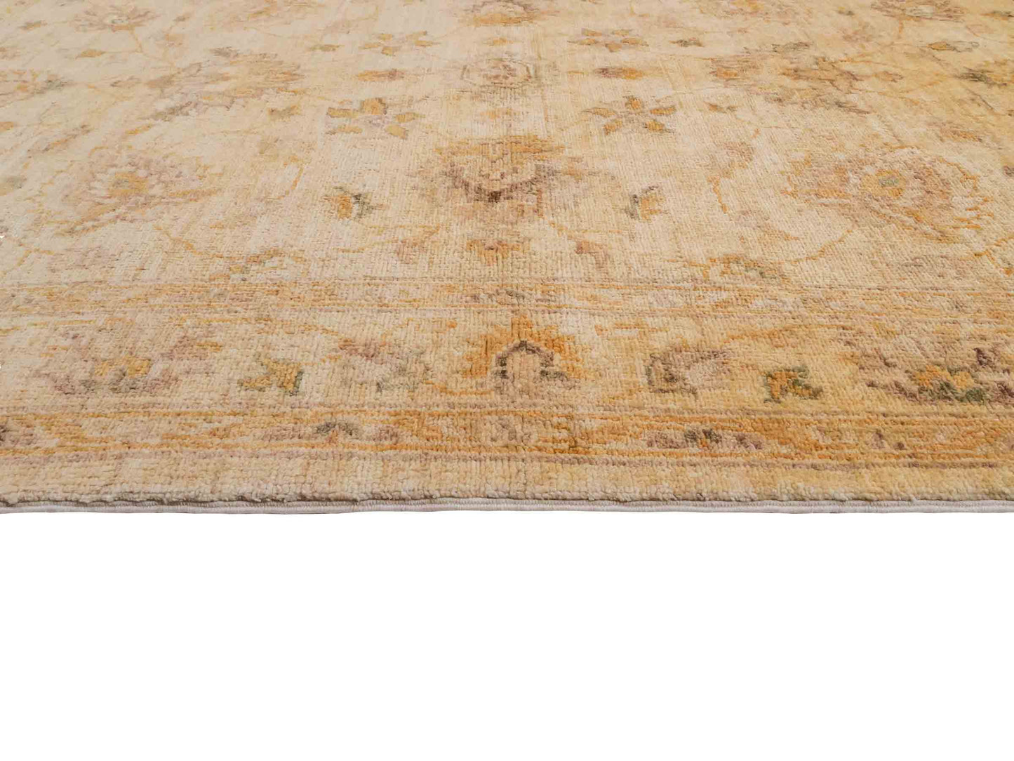 Handgeknüpfter Ziegler Farahan Orientteppich von Khademi aus Wolle, beige, gold. Klassisches Allover-Design. Traditionell von Hand geknüpft in Afghanistan. Größe: 180 cm x 120 cm. Teppichnummer: SB3-1119. Verkauf durch Jupiter Intl.