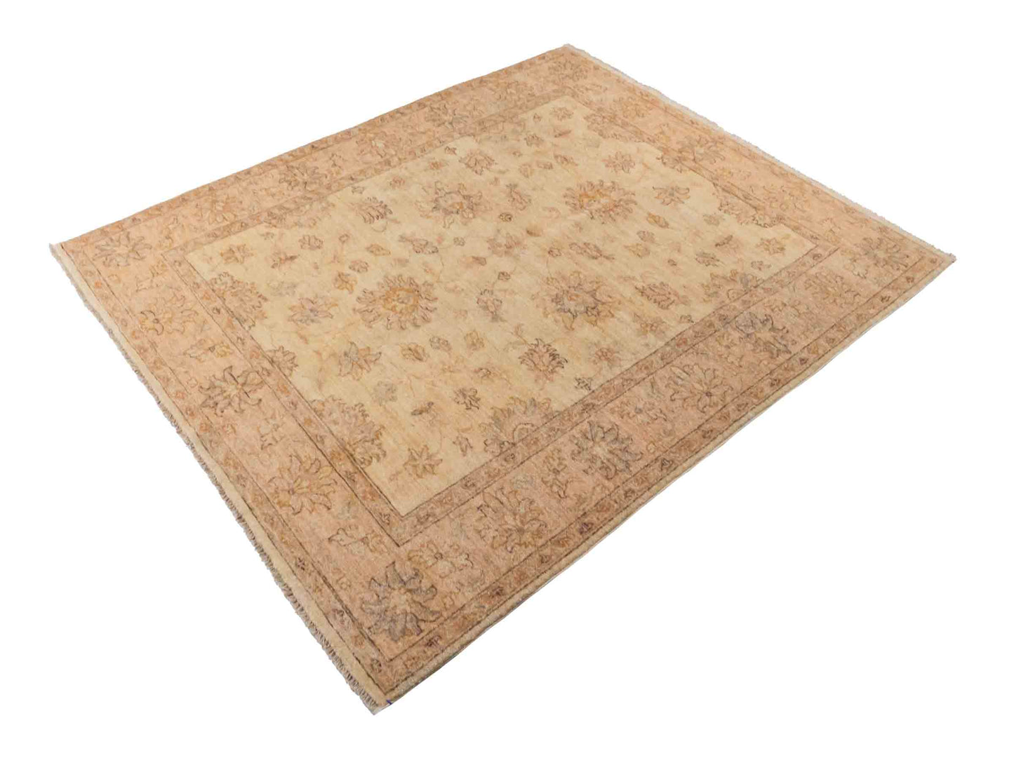Handgeknüpfter Ziegler Farahan Orientteppich von Khademi aus Wolle, beige, gold. Klassisches Allover-Design. Traditionell von Hand geknüpft in Afghanistan. Größe: 196 cm x 159 cm. Teppichnummer: SB3-1117. Verkauf durch Jupiter Intl.