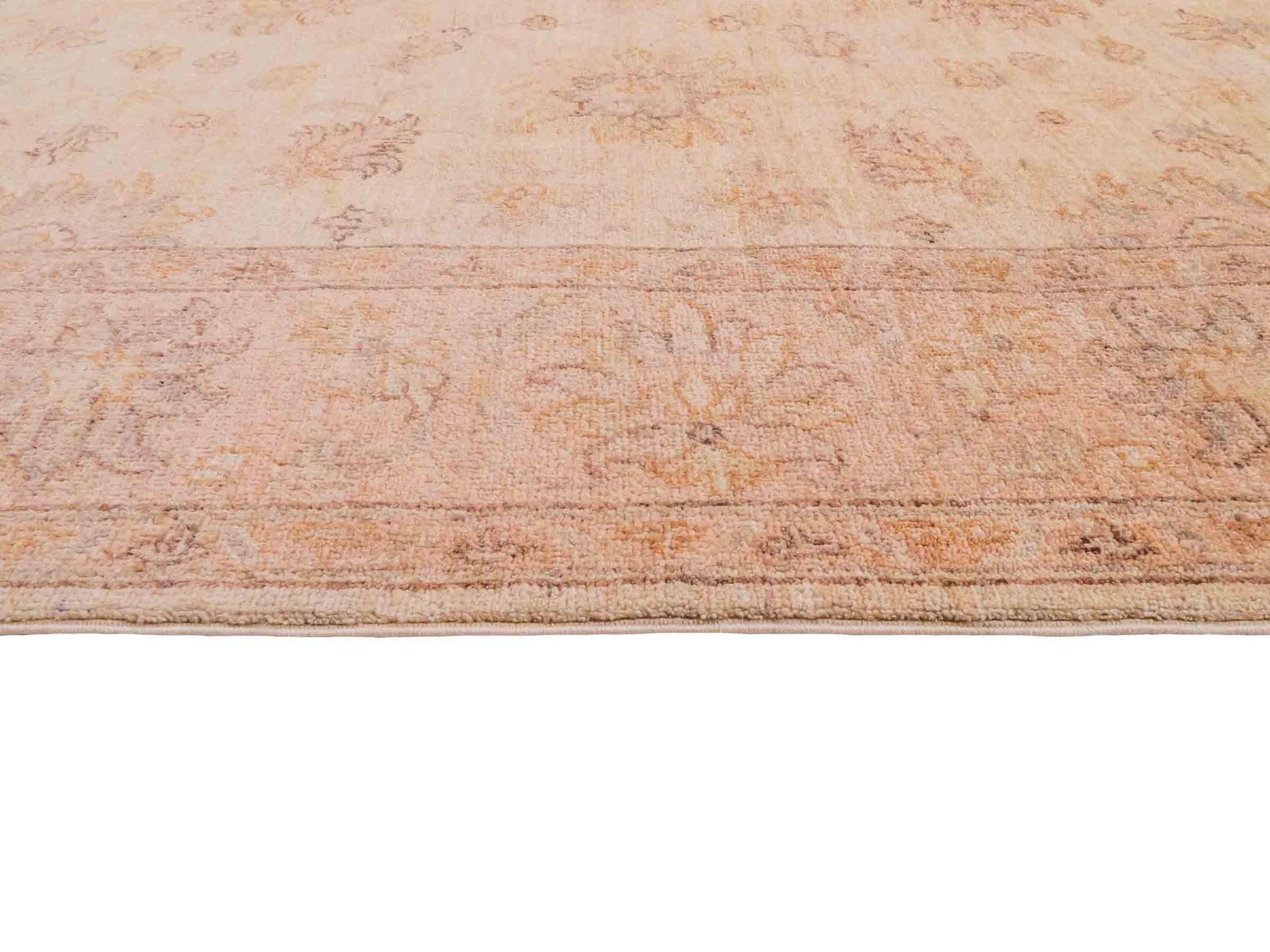 Handgeknüpfter Ziegler Farahan Orientteppich von Khademi aus Wolle, beige, gold. Klassisches Allover-Design. Traditionell von Hand geknüpft in Afghanistan. Größe: 196 cm x 159 cm. Teppichnummer: SB3-1117. Verkauf durch Jupiter Intl.