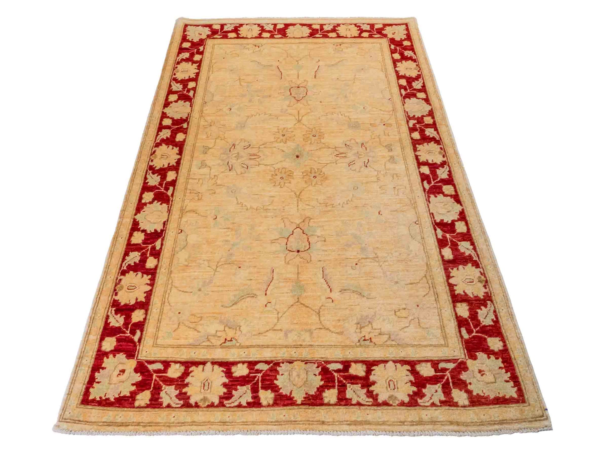 Handgeknüpfter Ziegler Farahan Orientteppich von Khademi aus Wolle, beige, gold, rot. Klassisches Allover-Design. Traditionell von Hand geknüpft in Afghanistan. Größe: 197 cm x 119 cm. Teppichnummer: SB3-1130. Verkauf durch Jupiter Intl.