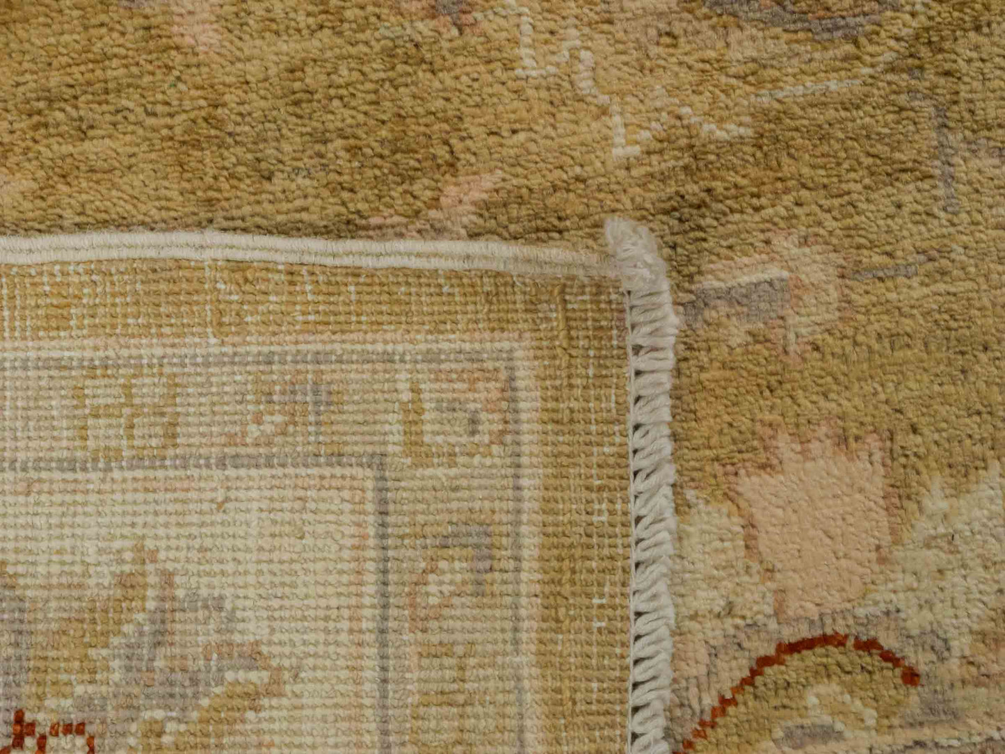 Handgeknüpfter Ziegler Farahan Orientteppich von Khademi aus Wolle, golden. Klassisches Allover-Design. Von Hand geknüpft in Afghanistan. Größe: 206 cm x 152 cm. Teppichnummer: RB3-1004. Verkauf durch Jupiter Intl.